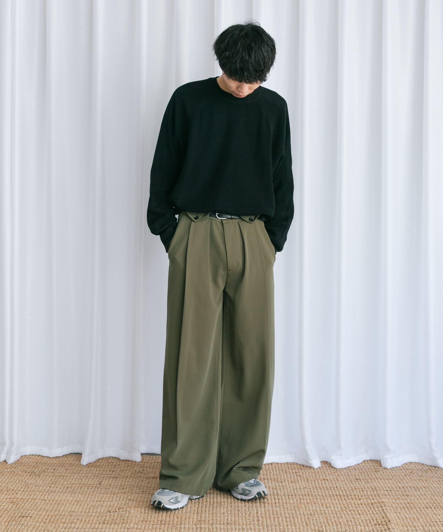 KHAKI