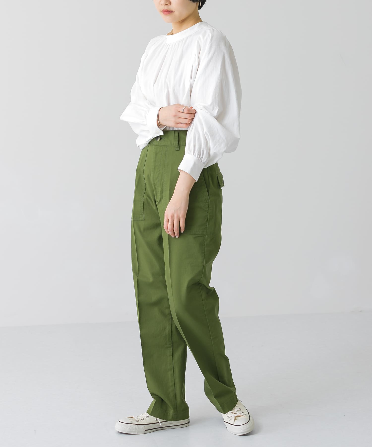 KHAKI