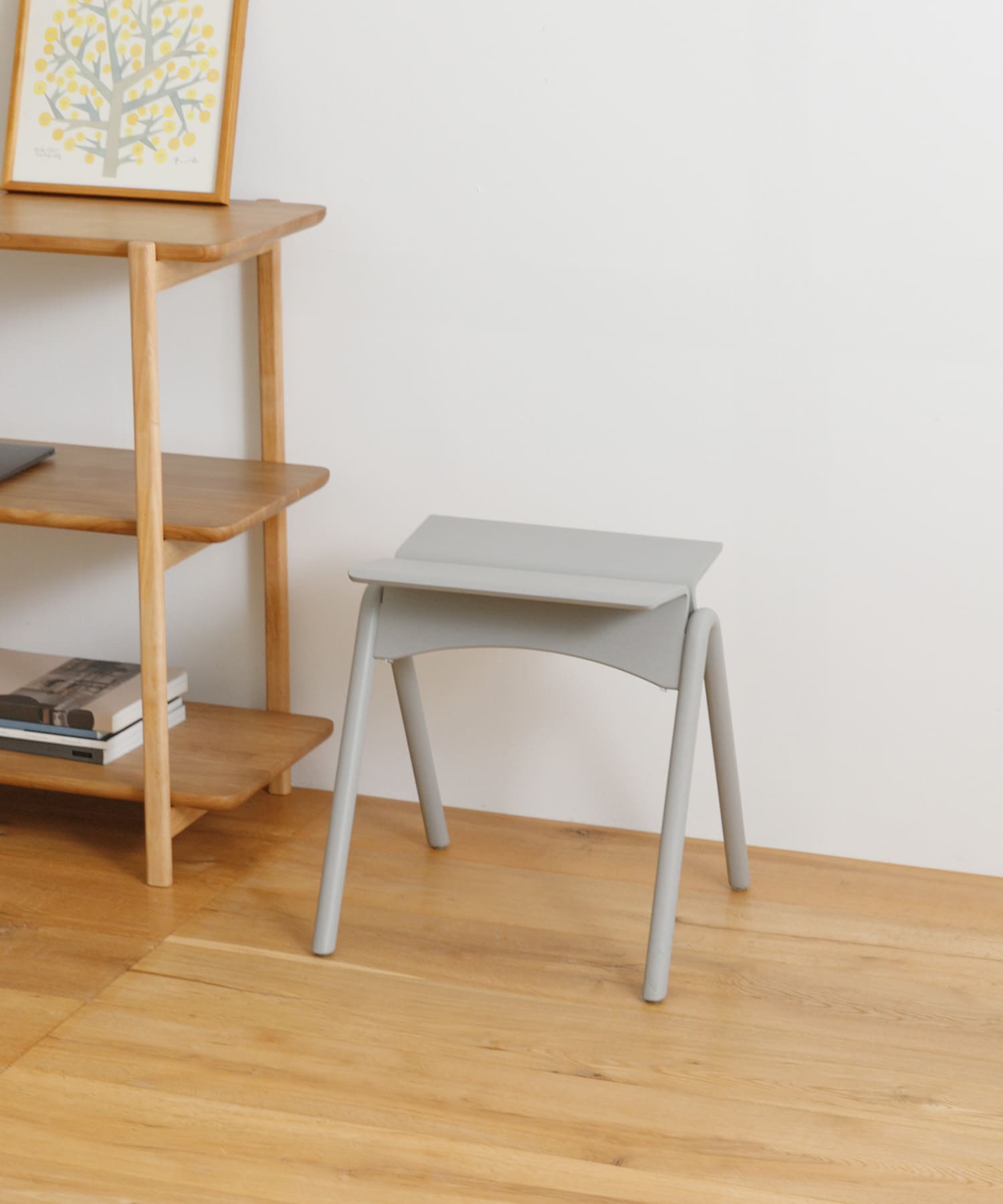 IKASAS　カモメスツール GRAY one