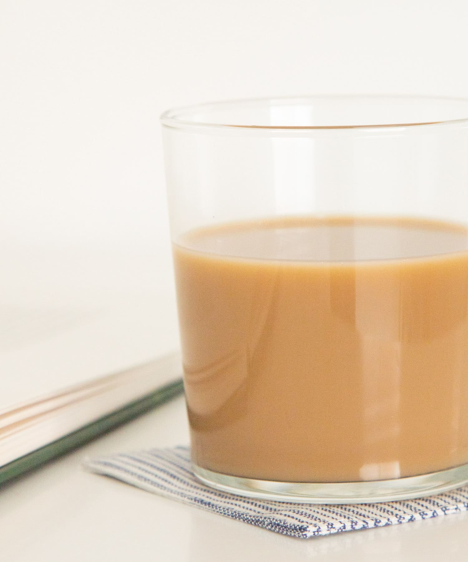 マシンメイドのすっきりとしたシルエット