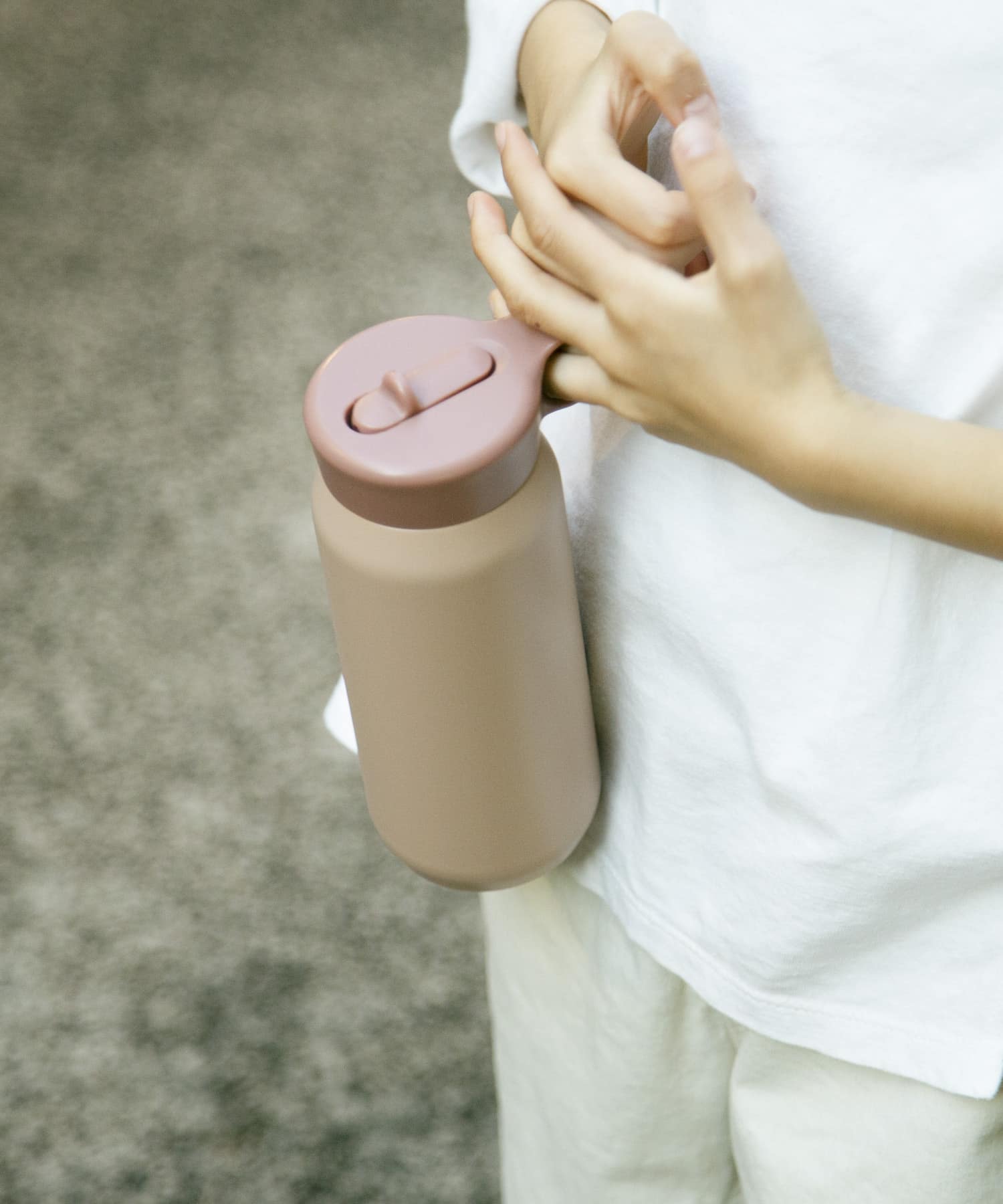 WEB限定』KINTO プレイタンブラー300ml ストラップセット(- アッシュ