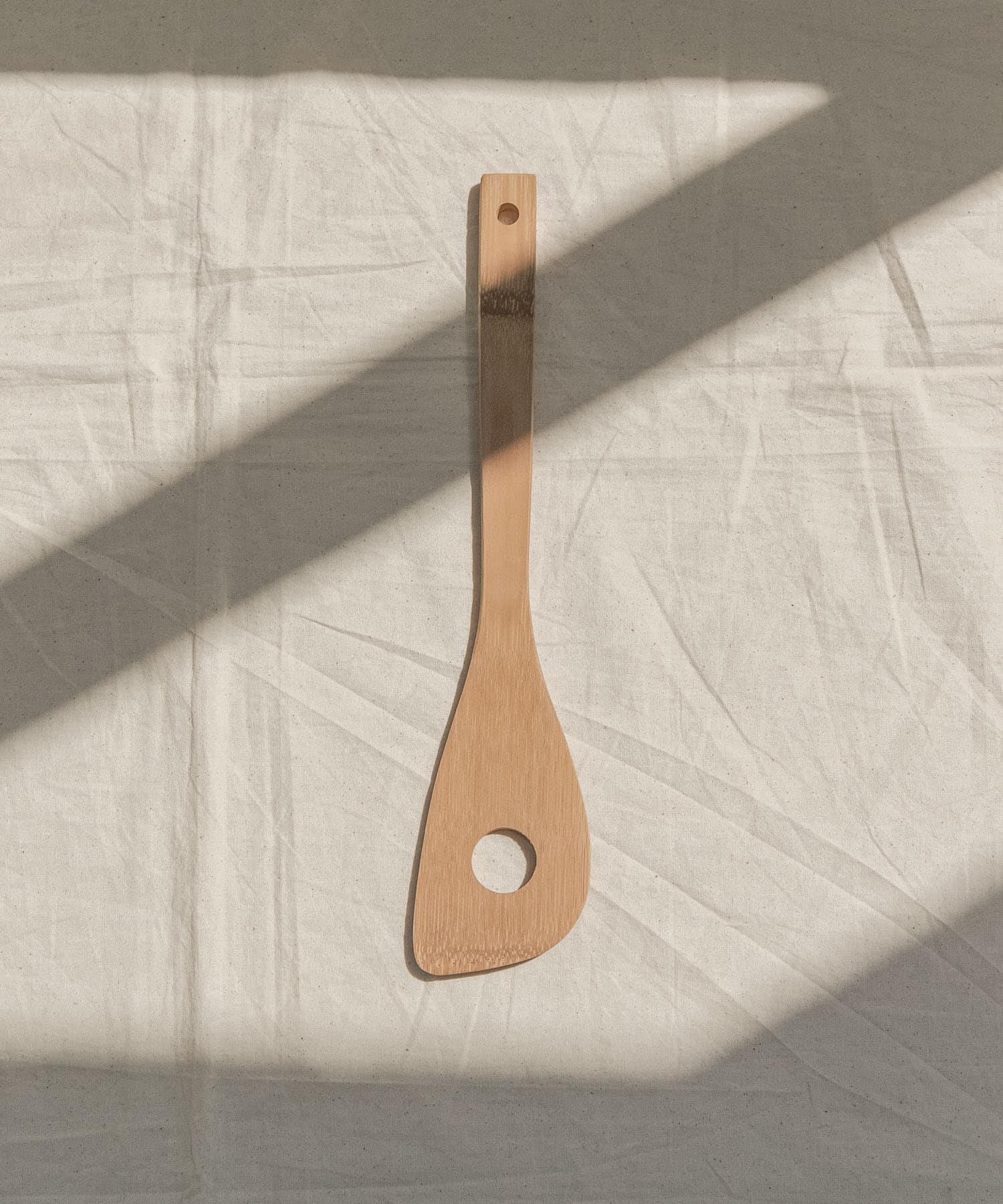 山下工芸　穴あきターナー