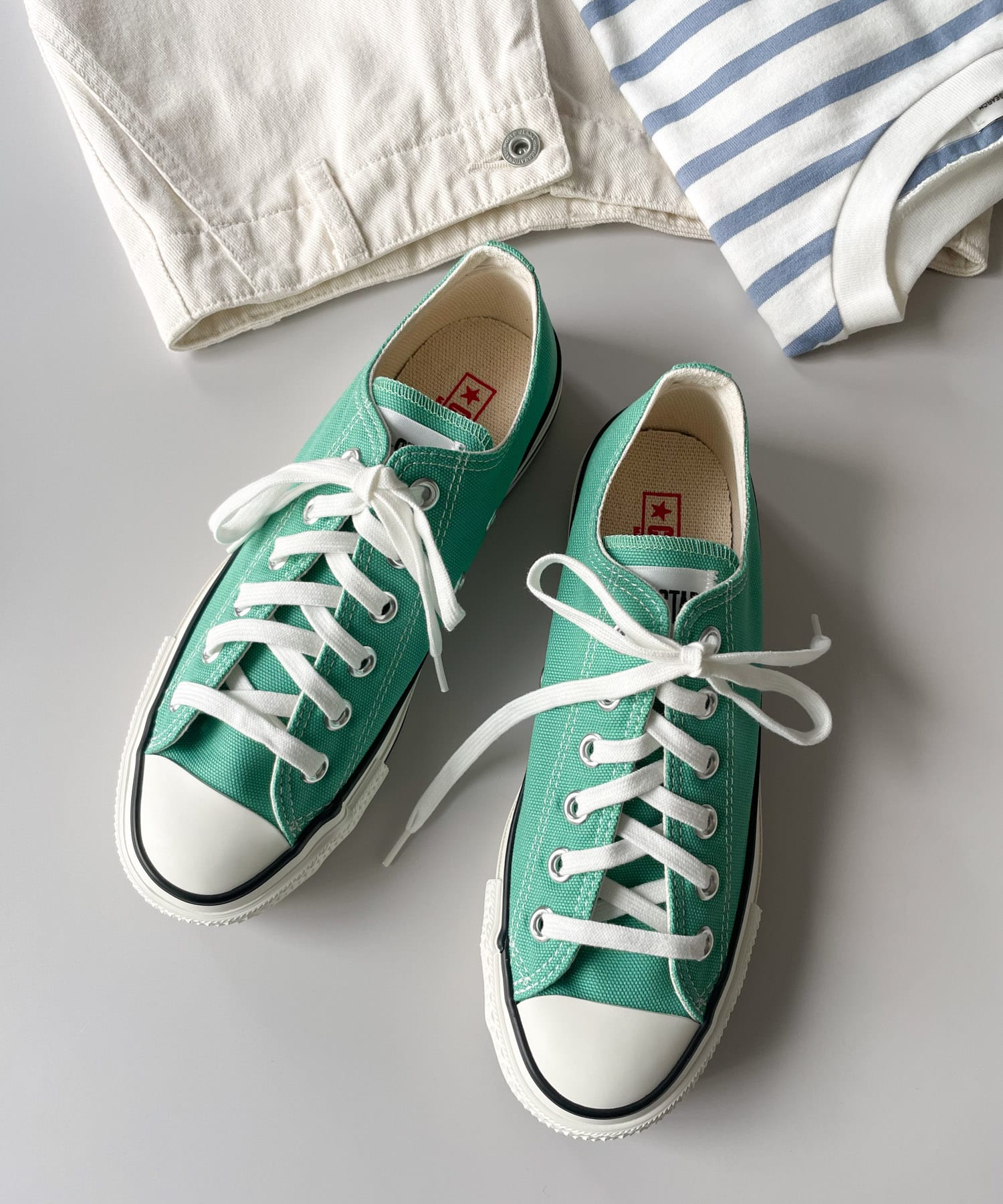 MINT GREEN
