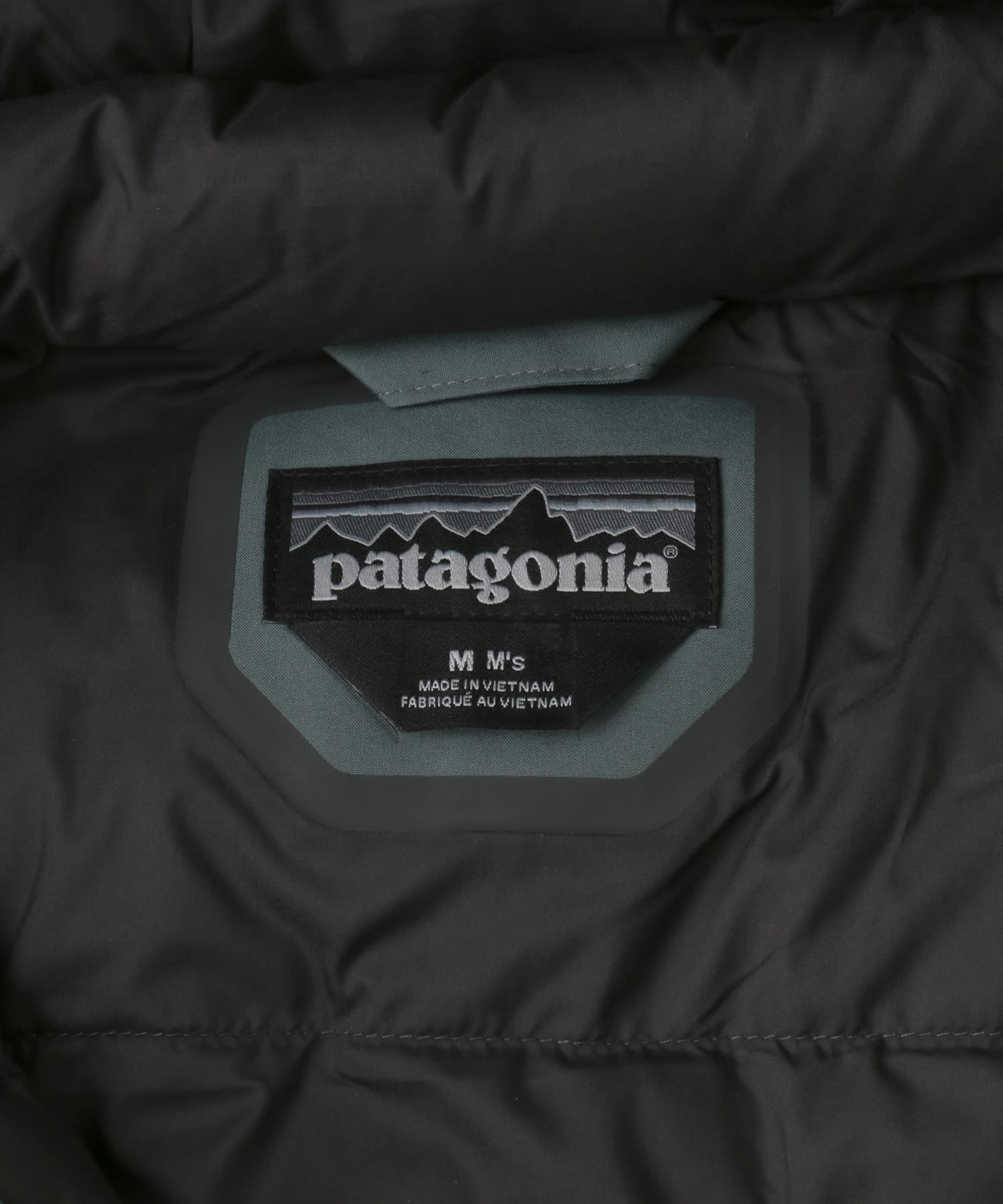 patagonia　Ms Stormshadow Parka NUVG S