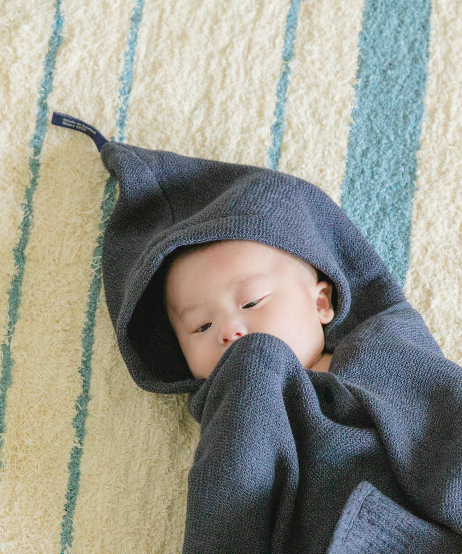 ネイビー