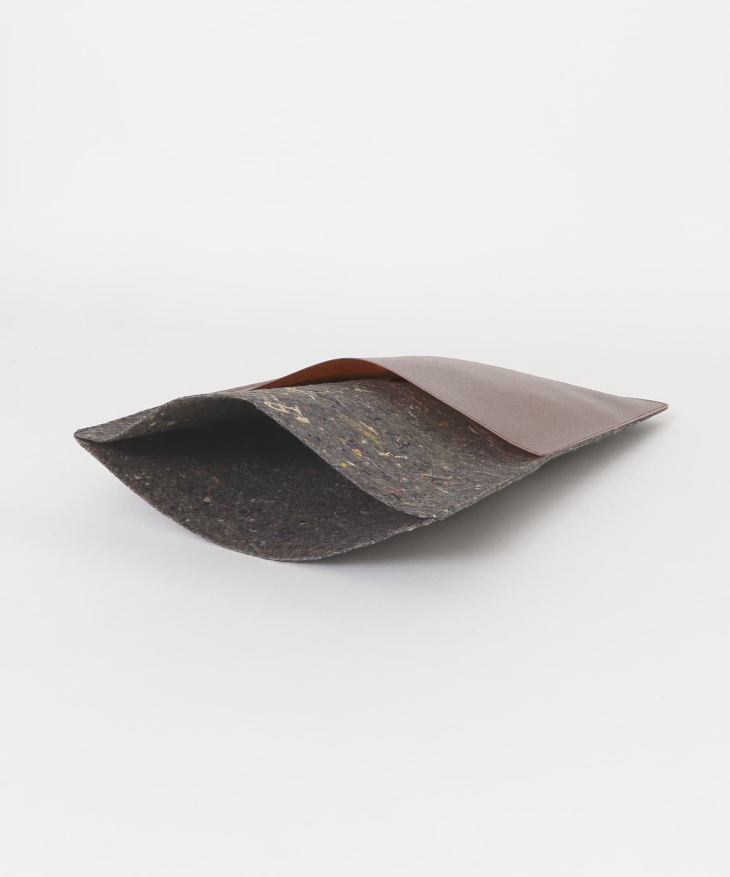『WEB限定』commpost　PC CASE(13インチ対応) Brown FREE