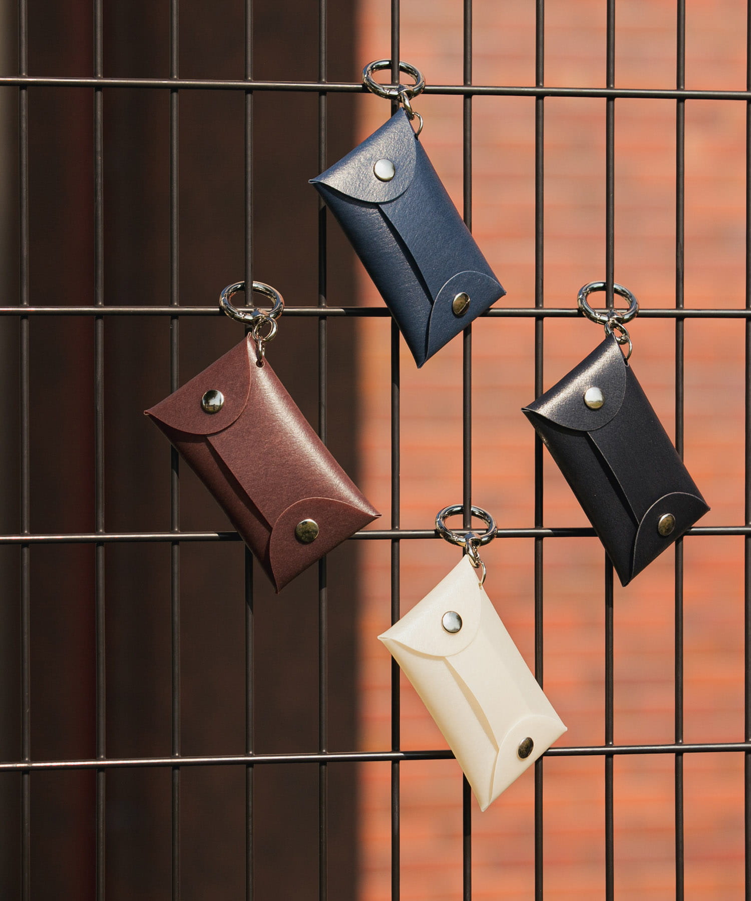 commpost　フラグメントポーチ Brown FREE