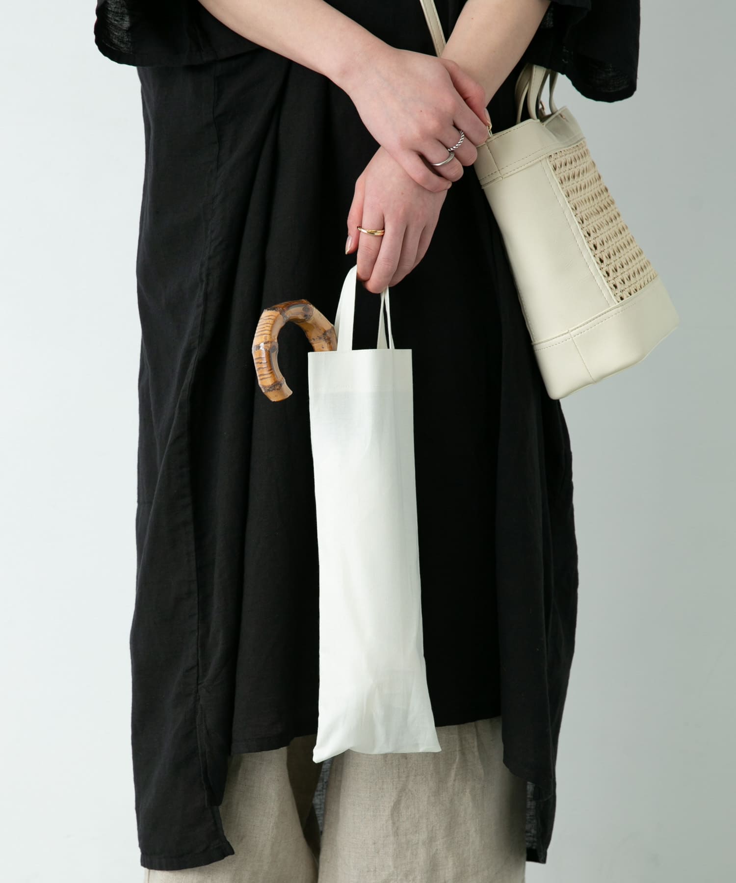 傘と同生地の収納バッグ付きで持ち運びもらくちん