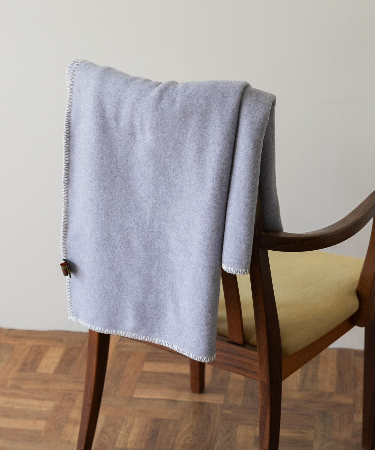CINQ　TWEEDMILLフリースミニブランケット Lavender -