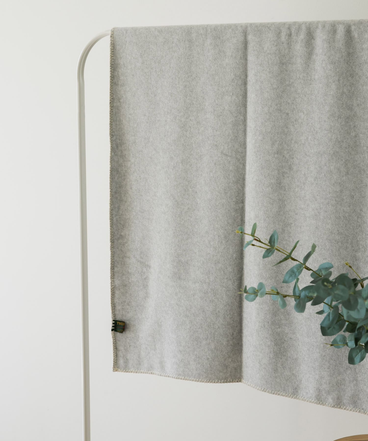 CINQ　TWEEDMILLフリースミニブランケット SilverGray -