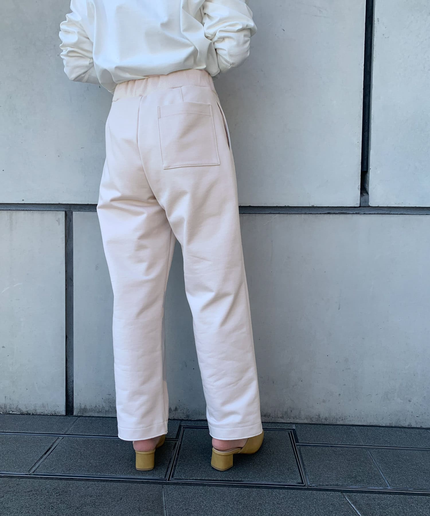UNIFY　カットオフ裏毛パンツ PINK BEIGE FREE