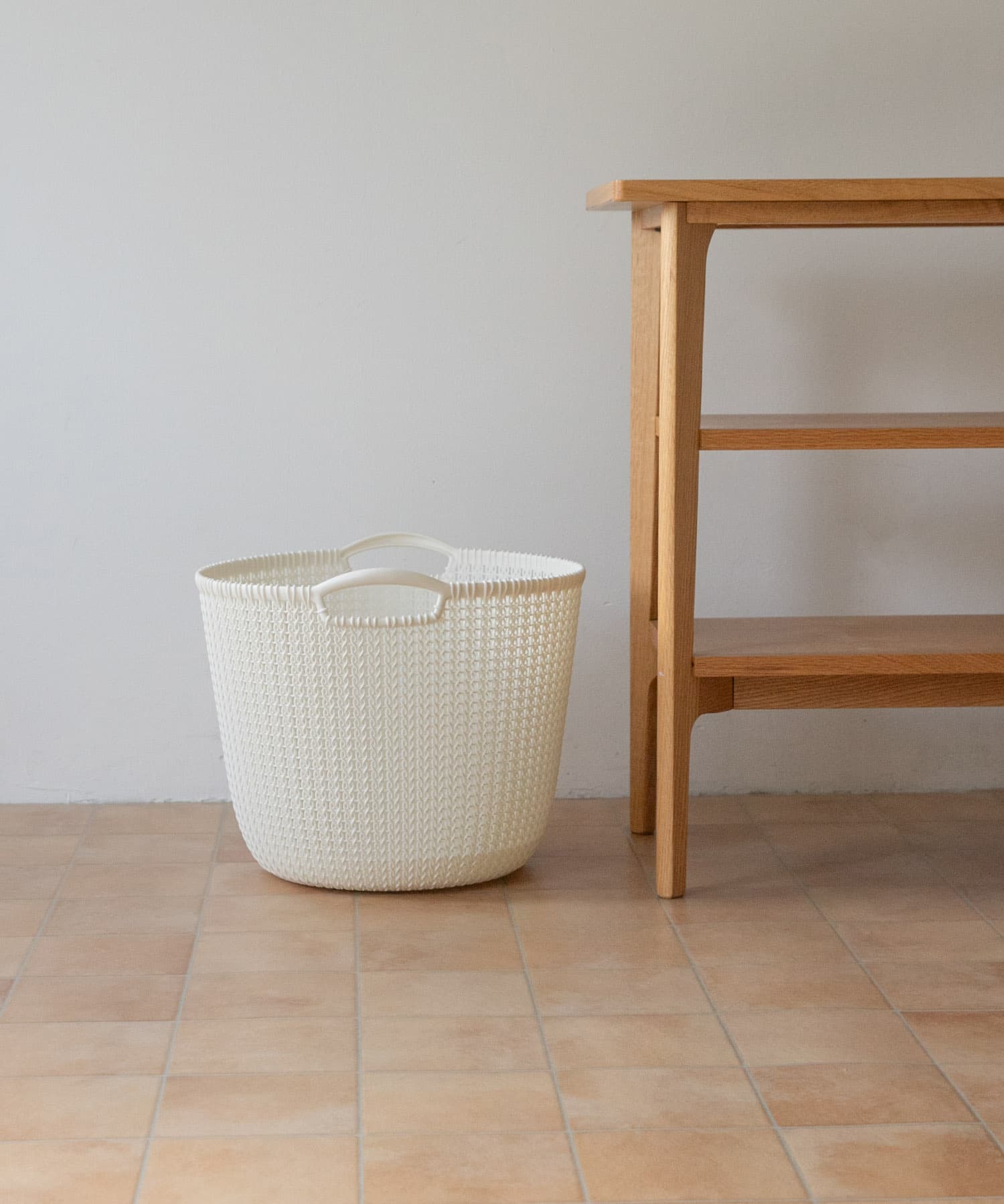 『WEB限定』CURVER　ラウンドバスケット 30L ホワイト -
