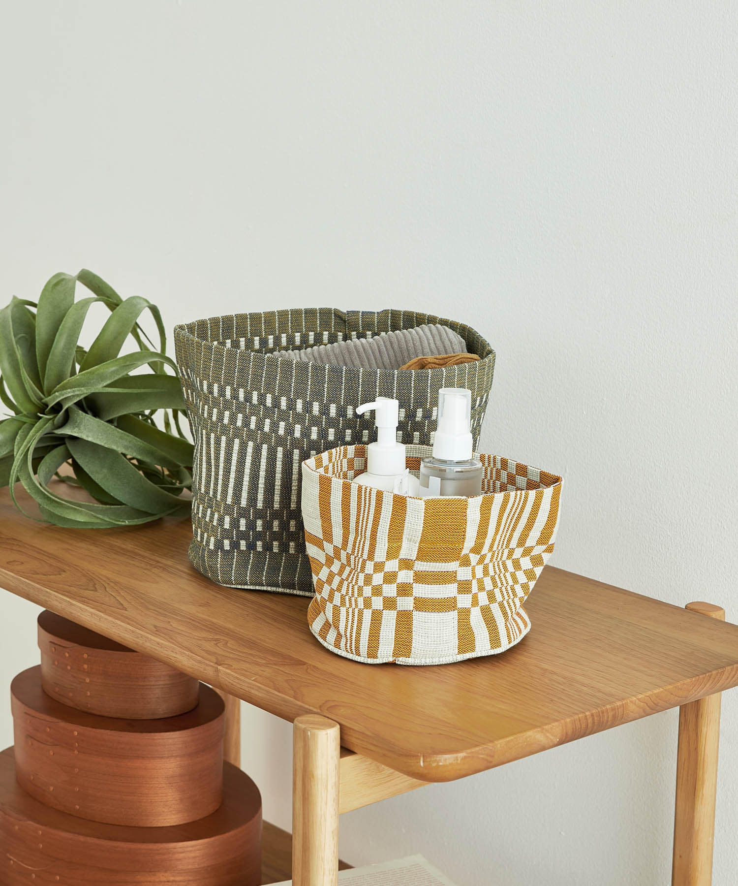 JOHANNA GULLICHSEN　Fabric Basket S Helios Lead S