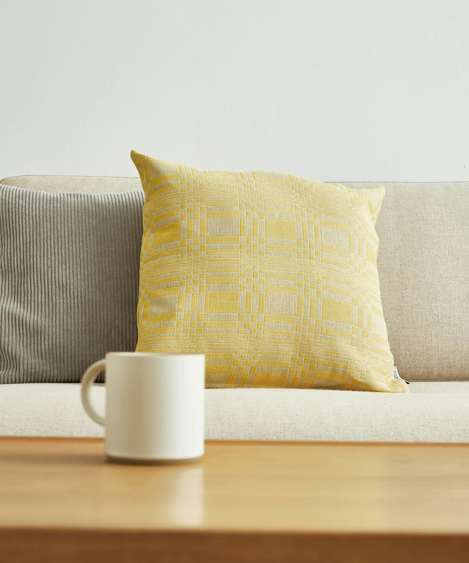 JOHANNA GULLICHSEN　ZippedCushionCover Doris Straw -