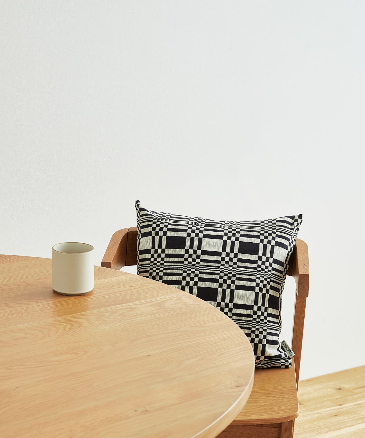 JOHANNA GULLICHSEN　ZippedCushionCover Doris Black -
