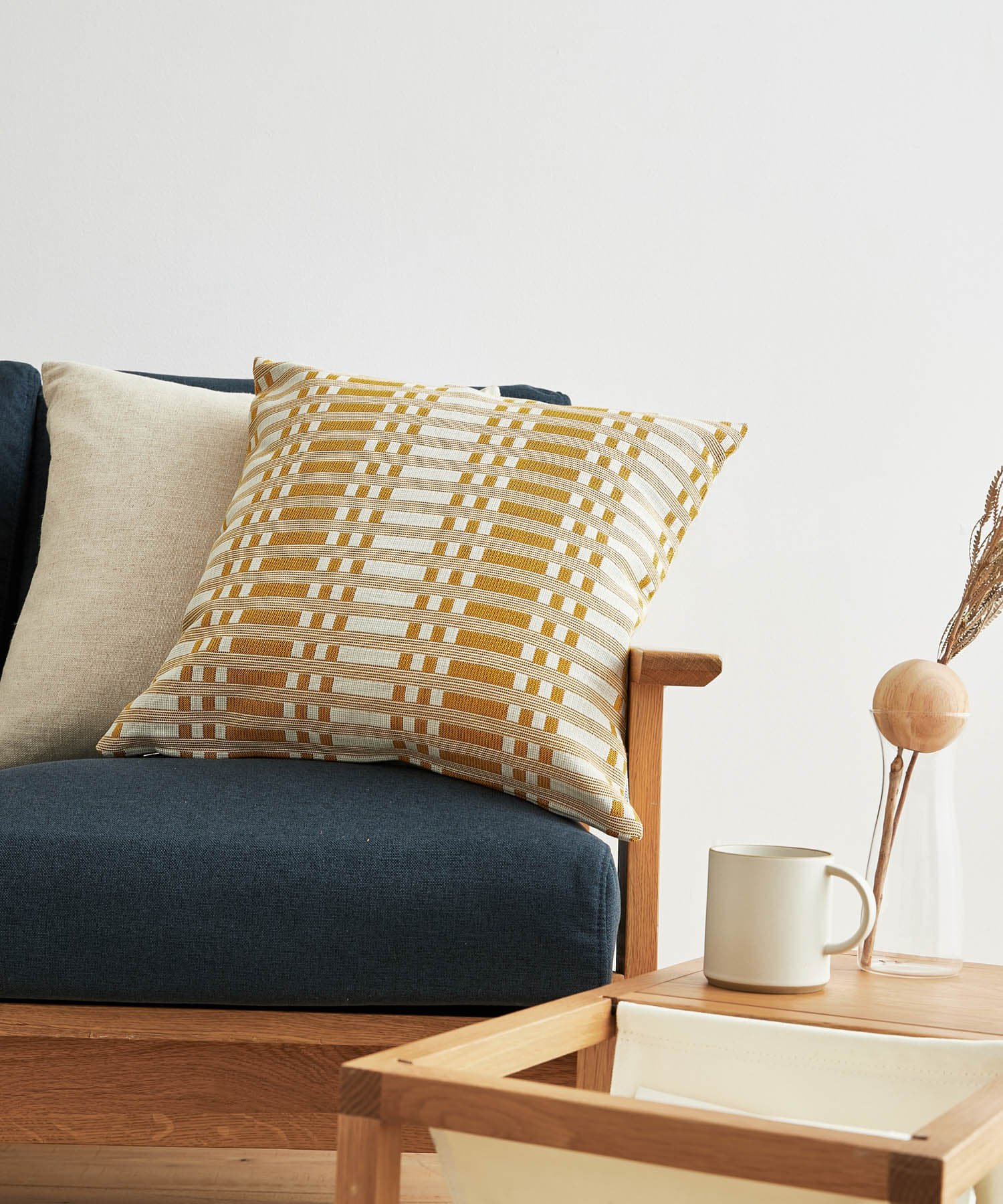 JOHANNA GULLICHSEN　ZippedCushionCover Titho Ochre -