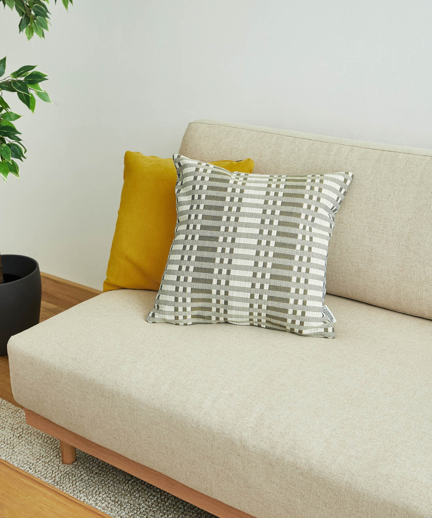 JOHANNA GULLICHSEN　ZippedCushionCover Titho Lead -