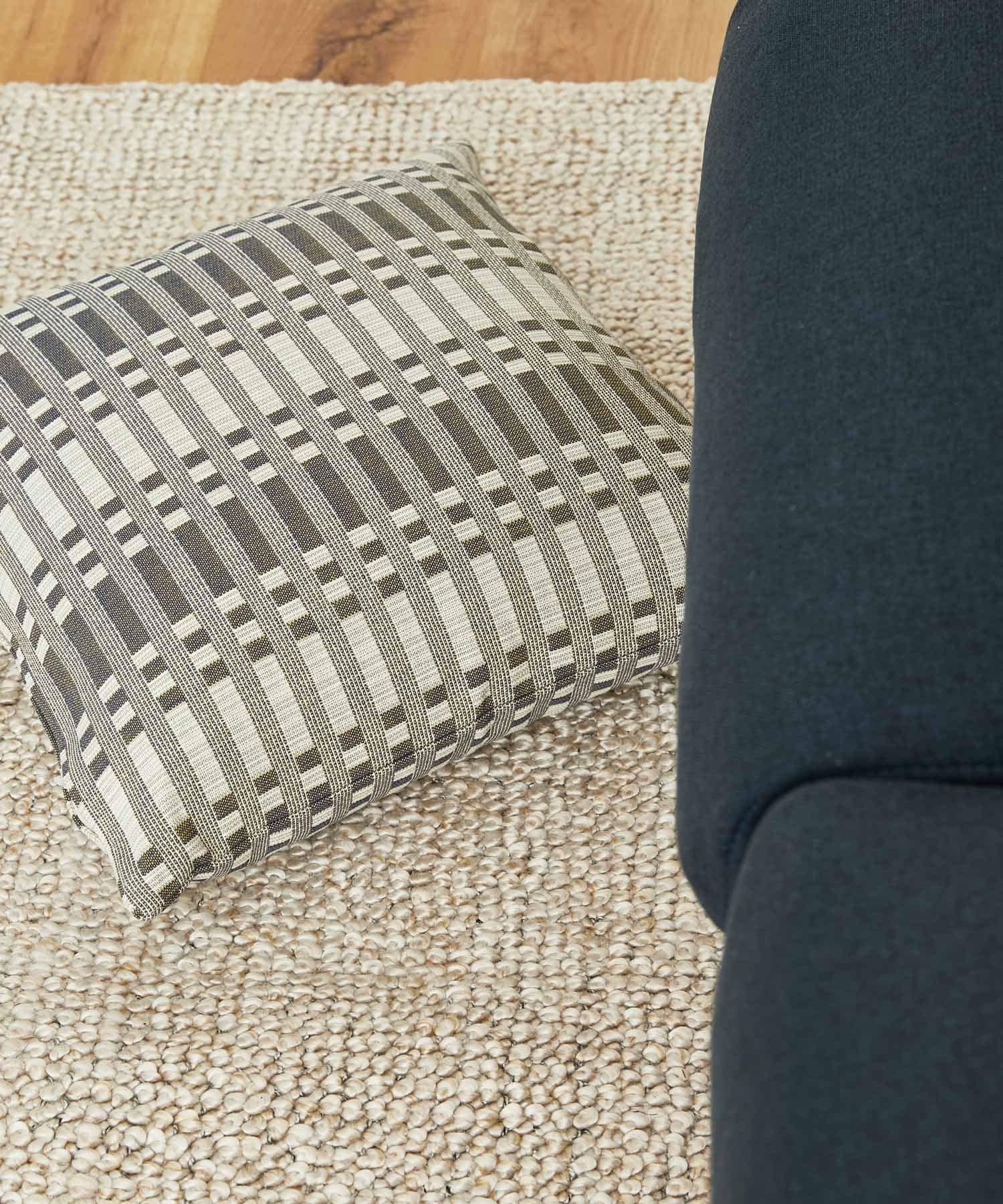 JOHANNA GULLICHSEN　ZippedCushionCover Titho Lead -