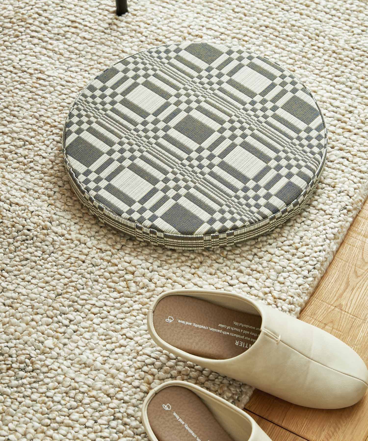 JOHANNA GULLICHSEN　Discushion Doris Lead -