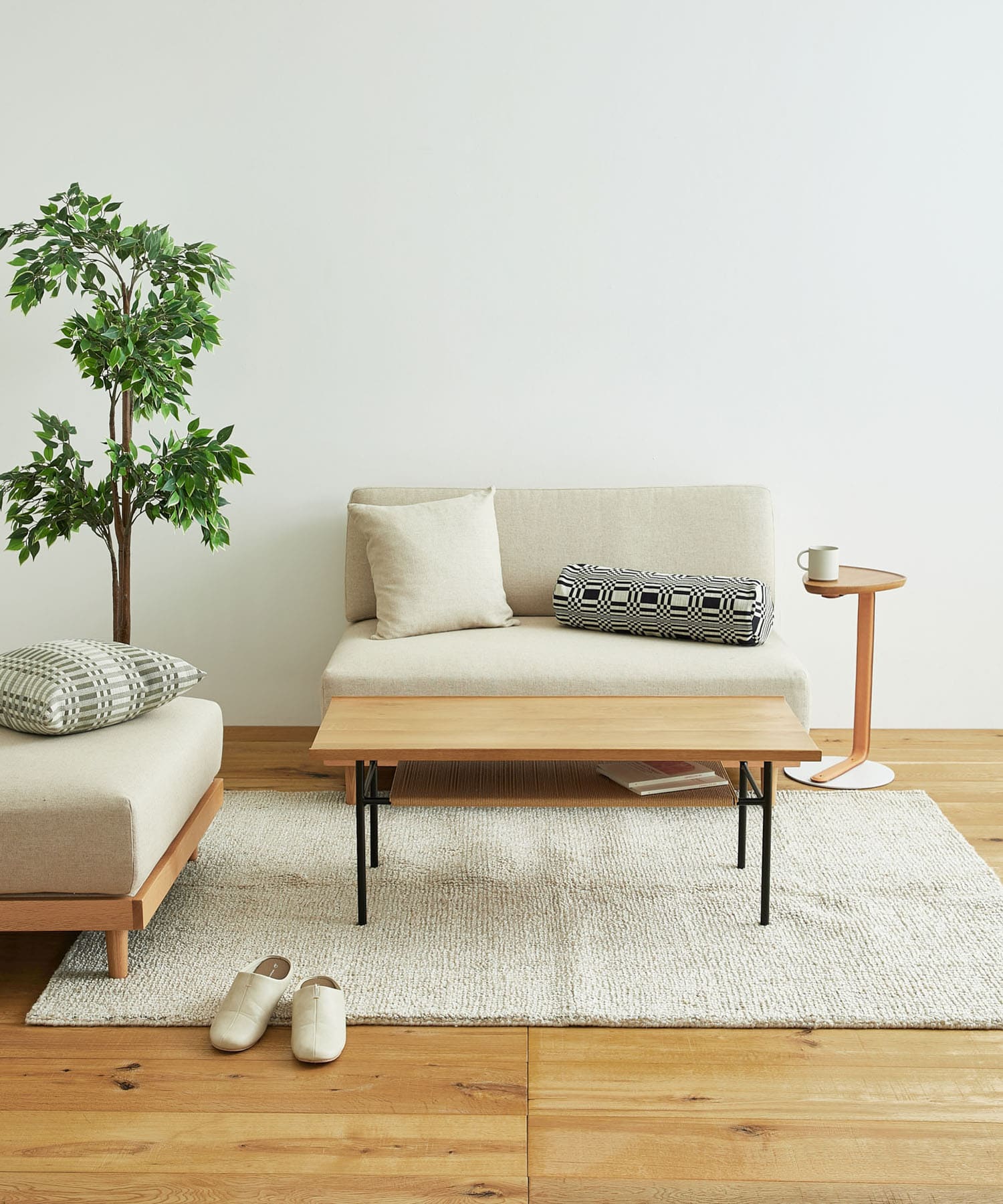 JOHANNA GULLICHSEN　TubeCushionCover Doris Black -