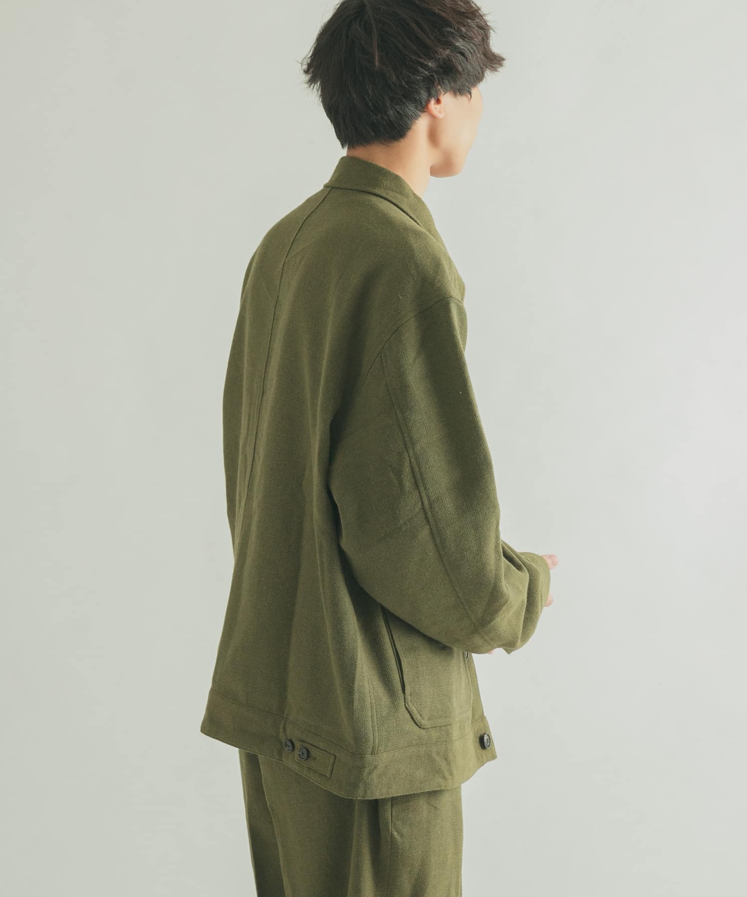 KHAKI