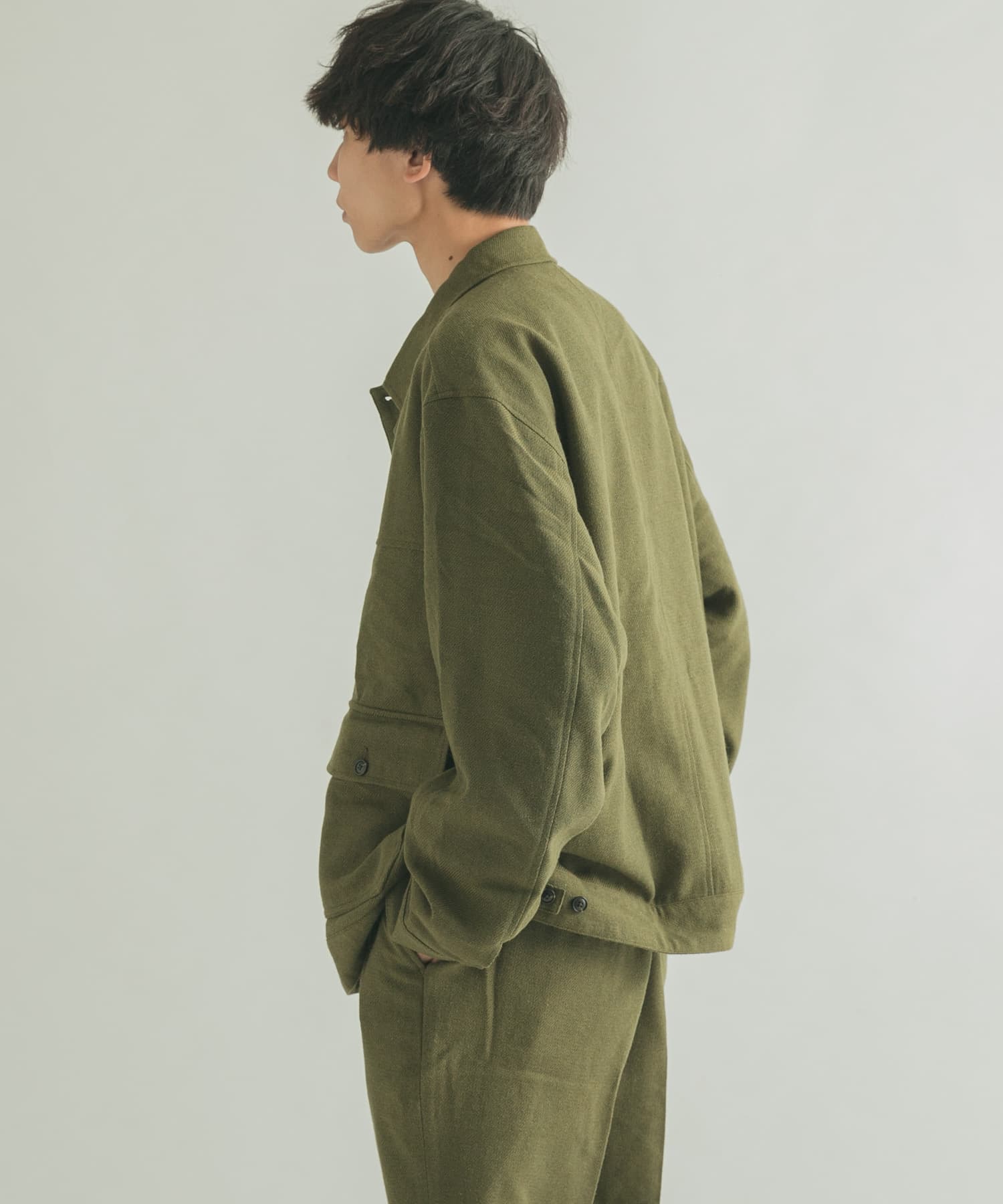 KHAKI