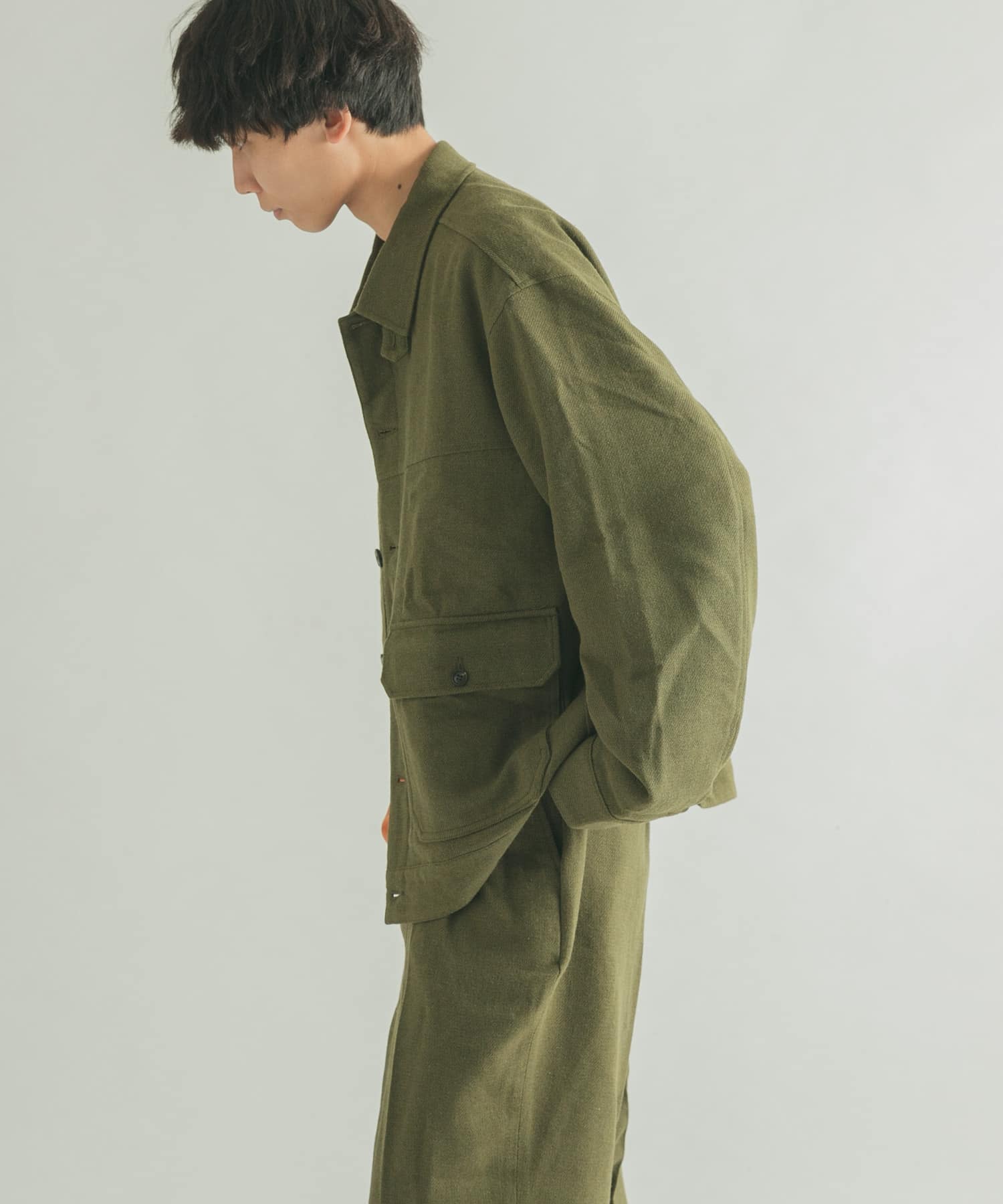KHAKI