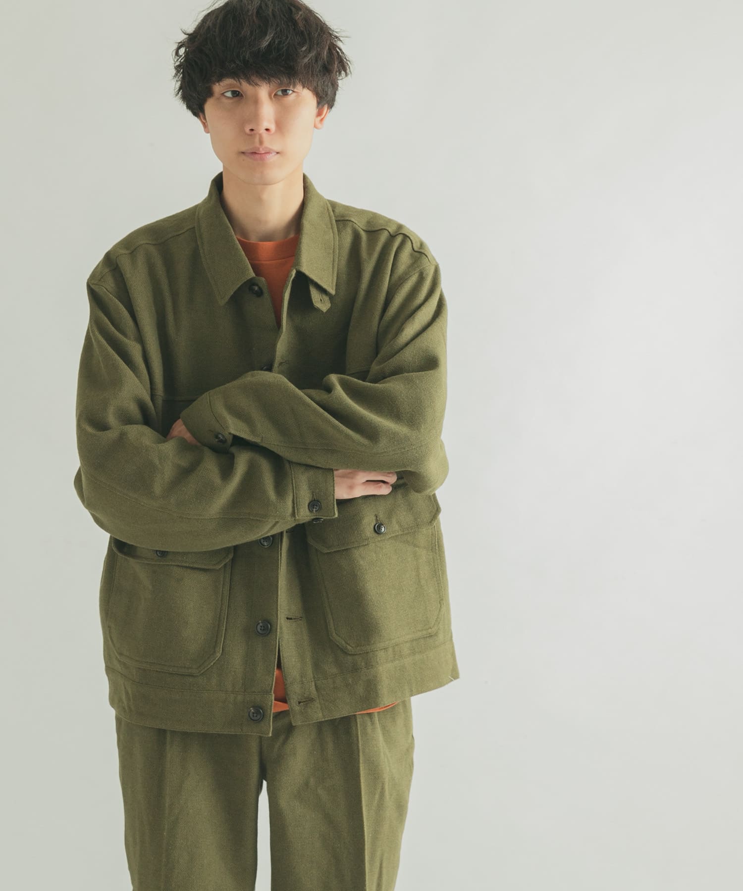 KHAKI