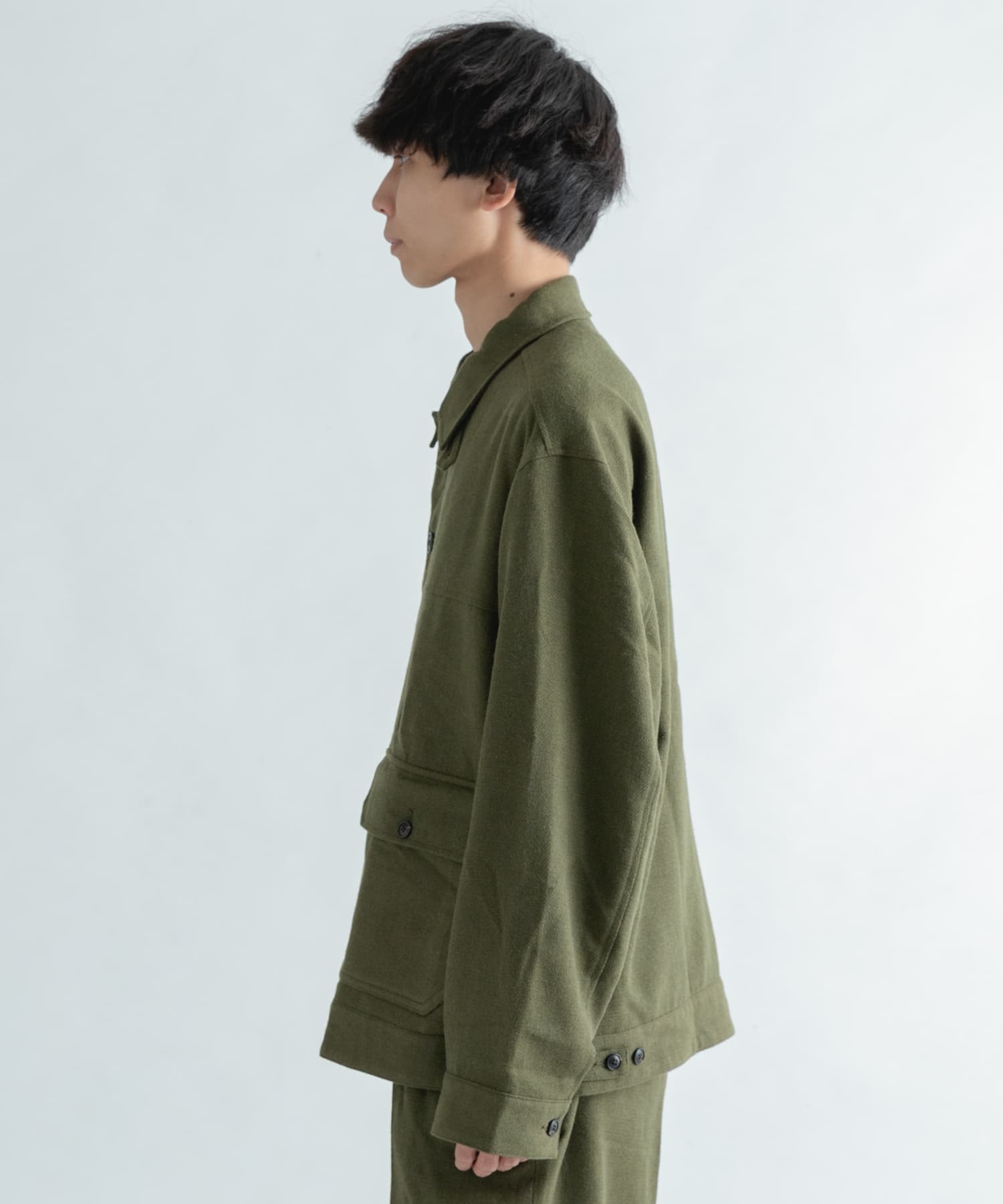 KHAKI