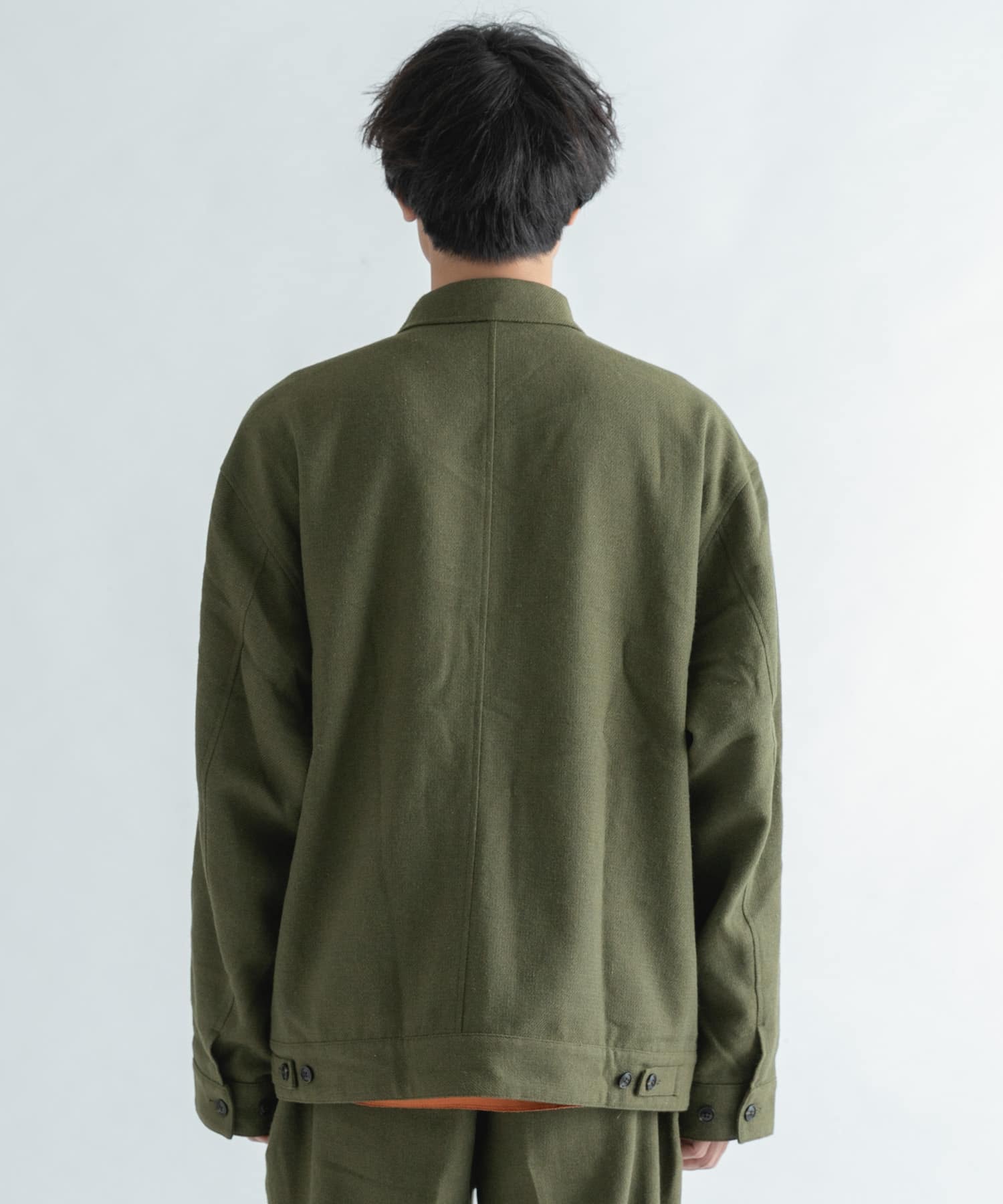 KHAKI