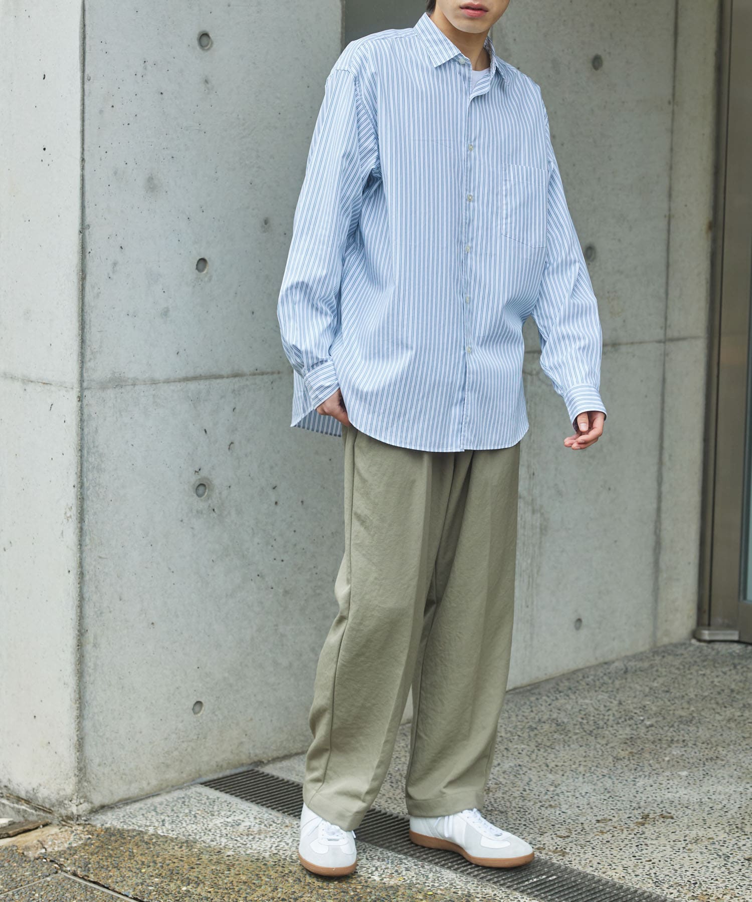 KHAKIBEIGE