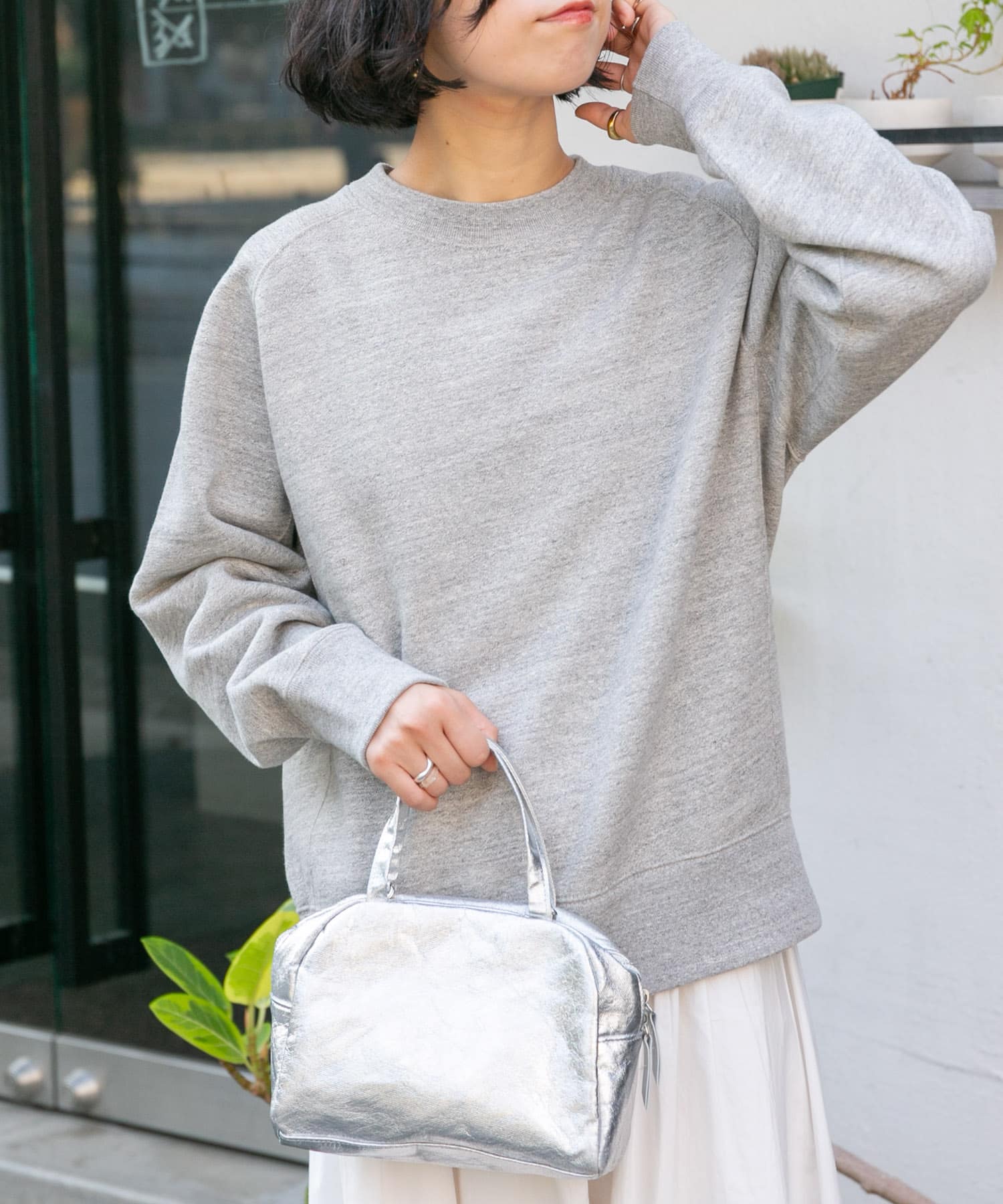 TOP GRAY