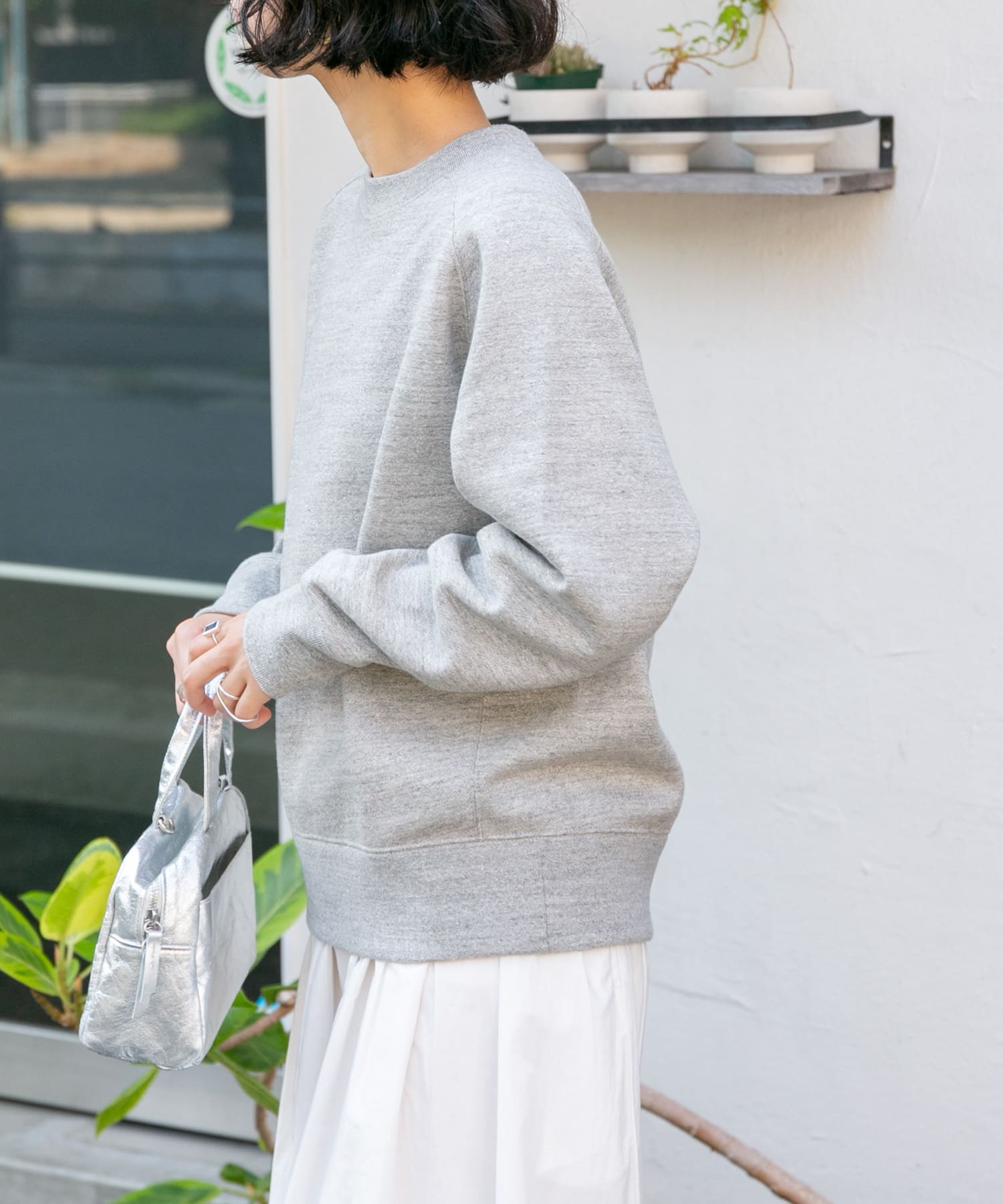 TOP GRAY