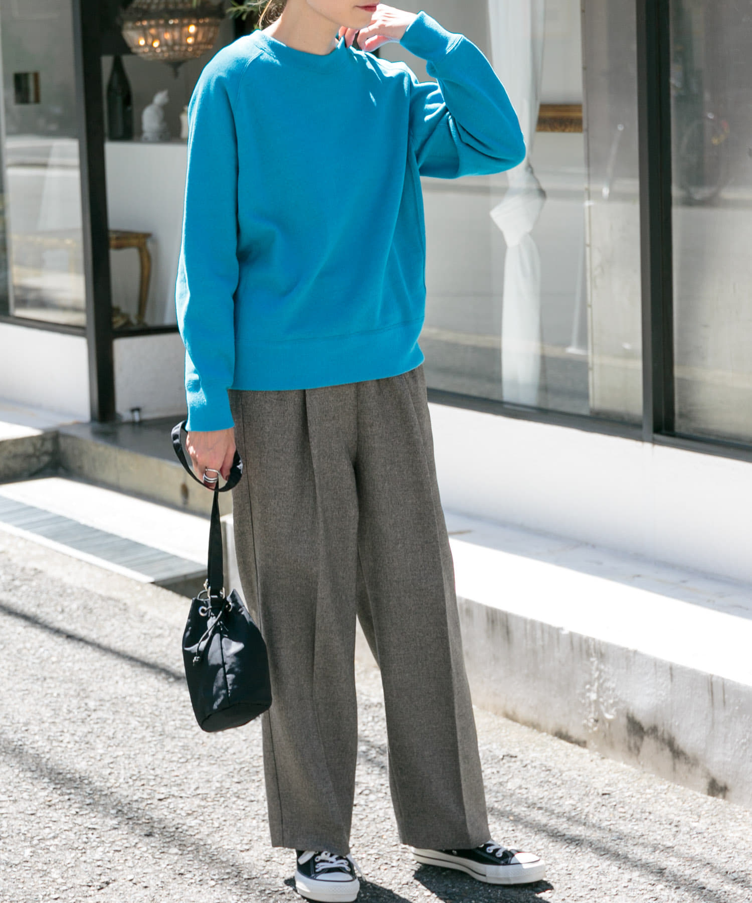 CLEAR BLUE