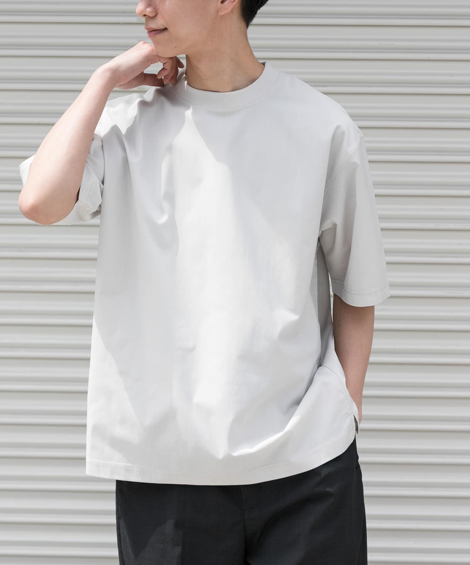 LIGHT GRAY