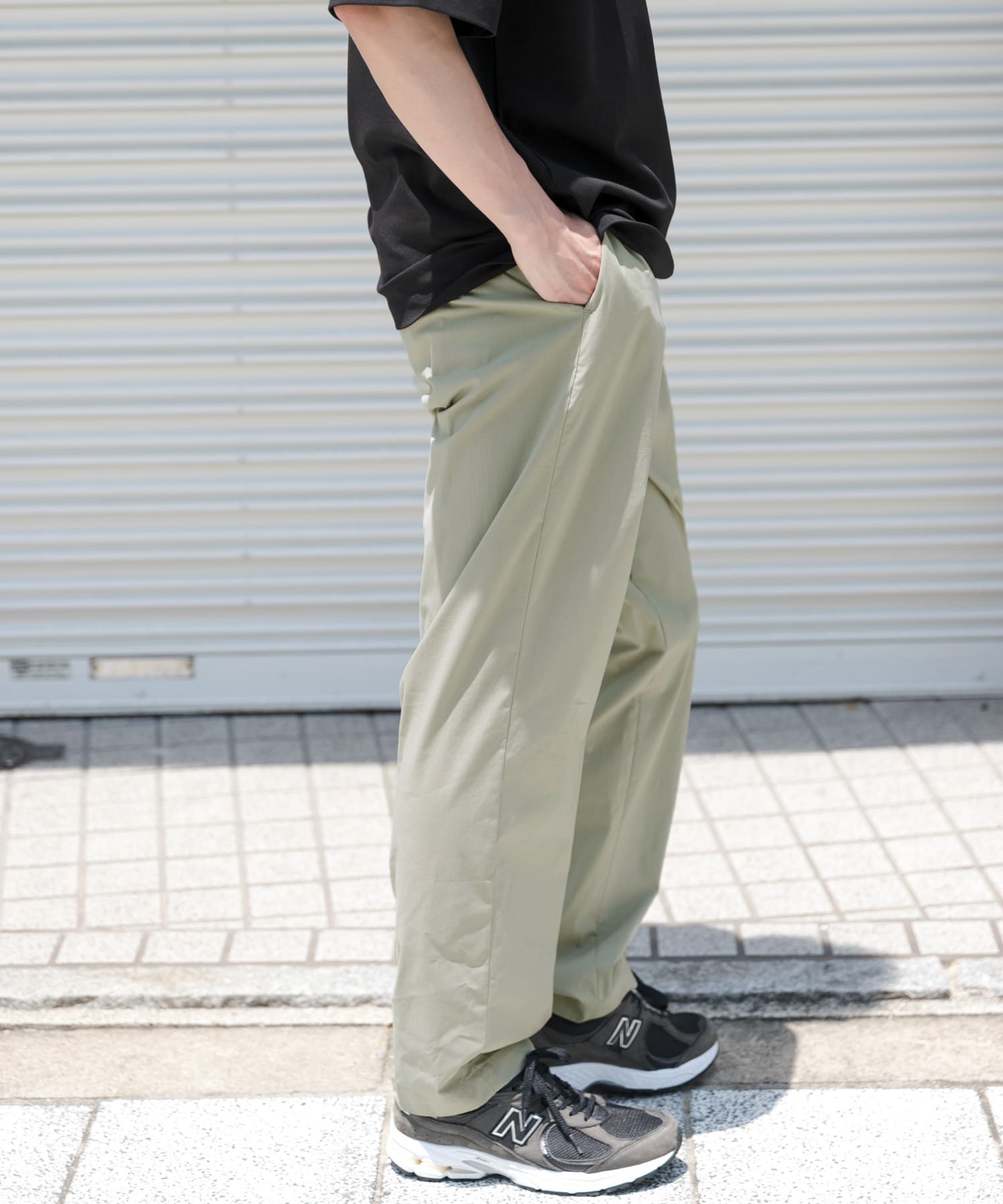 KHAKI