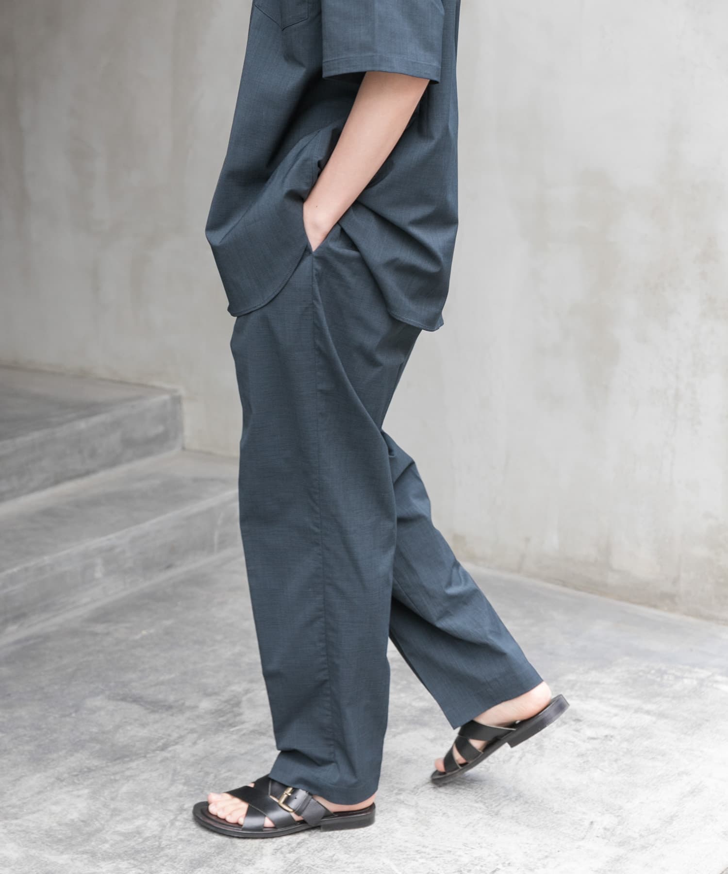 DARK BLUE