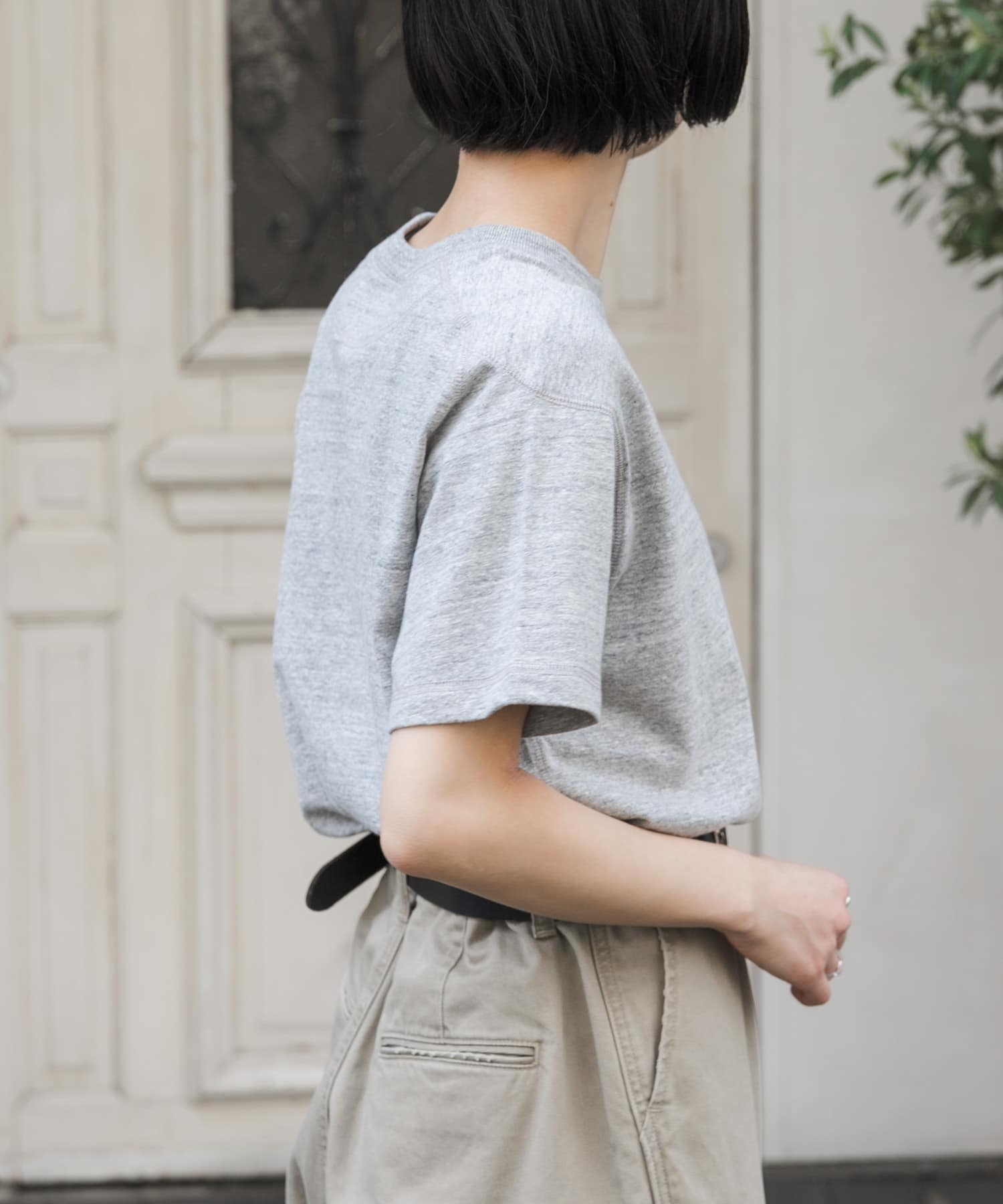 TOP GRAY