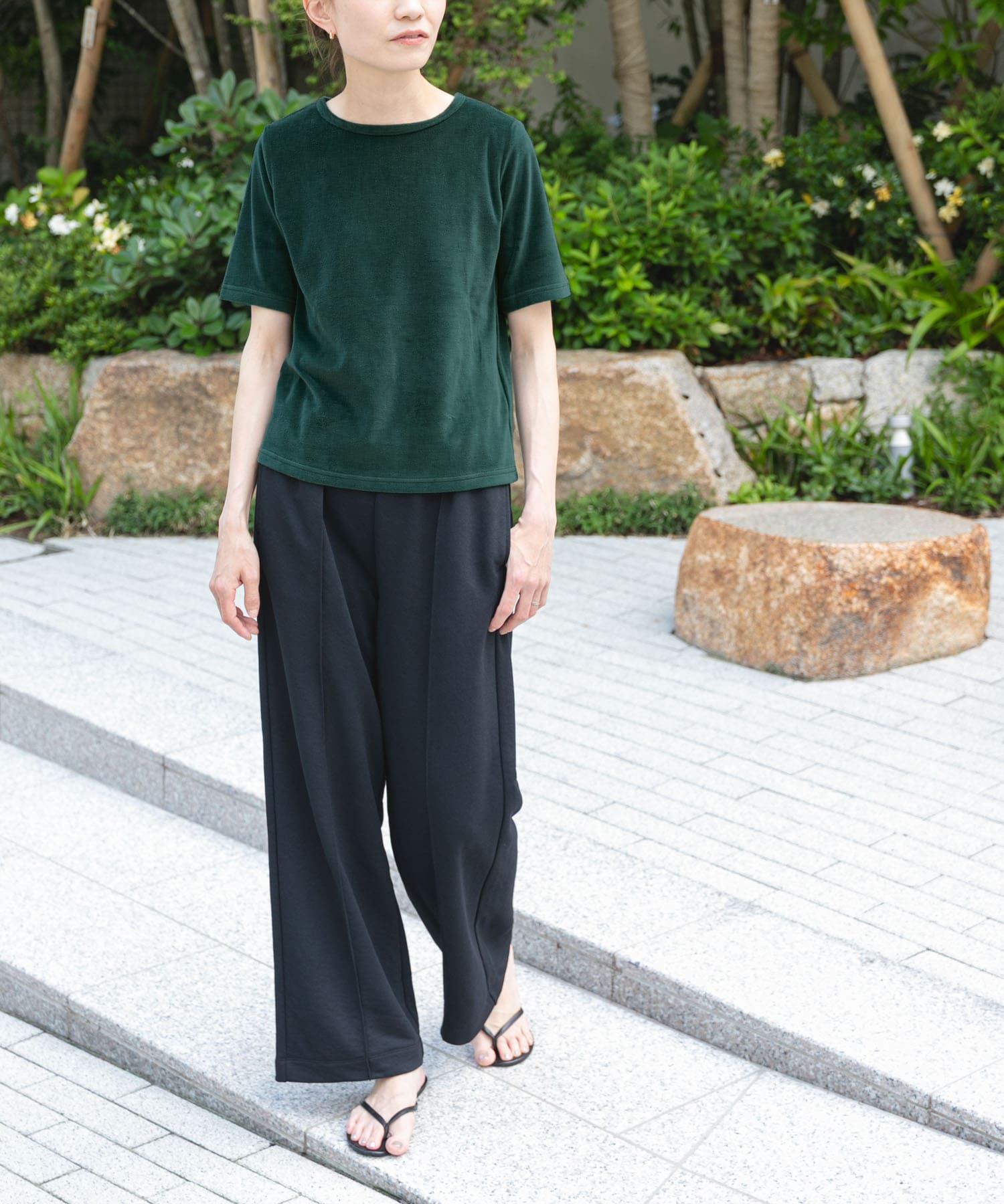 GREEN