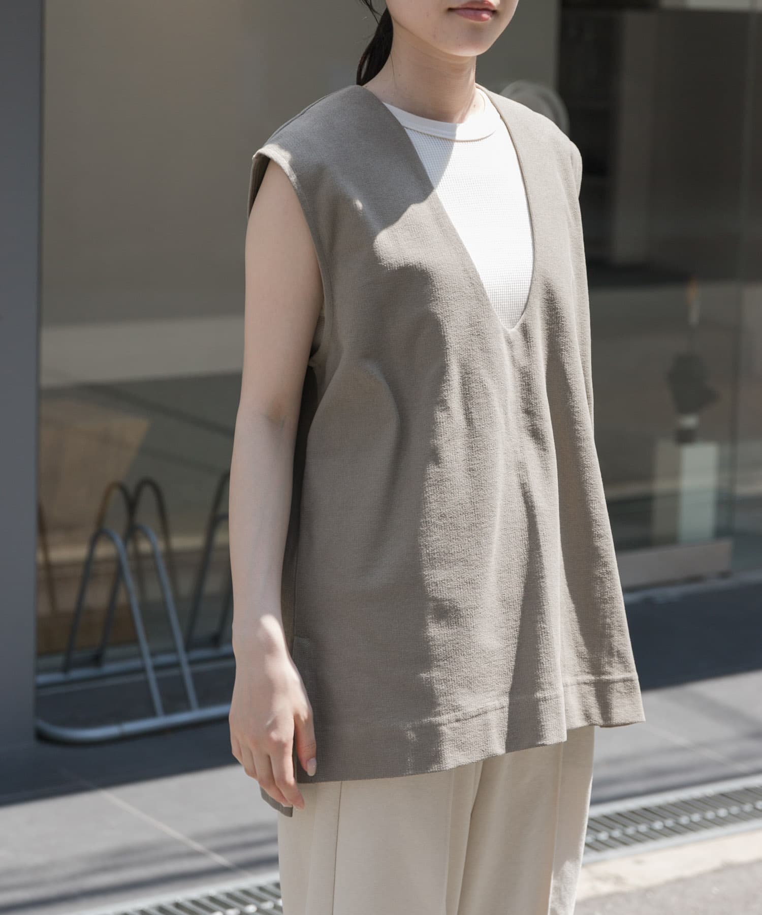 KHAKI