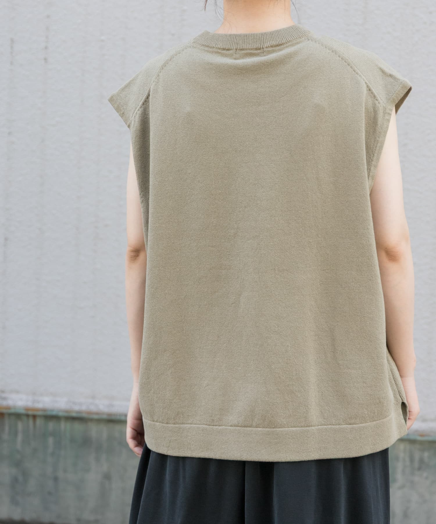 FORK&SPOON クルーネックニットベスト(1 CHARCOAL): トップス