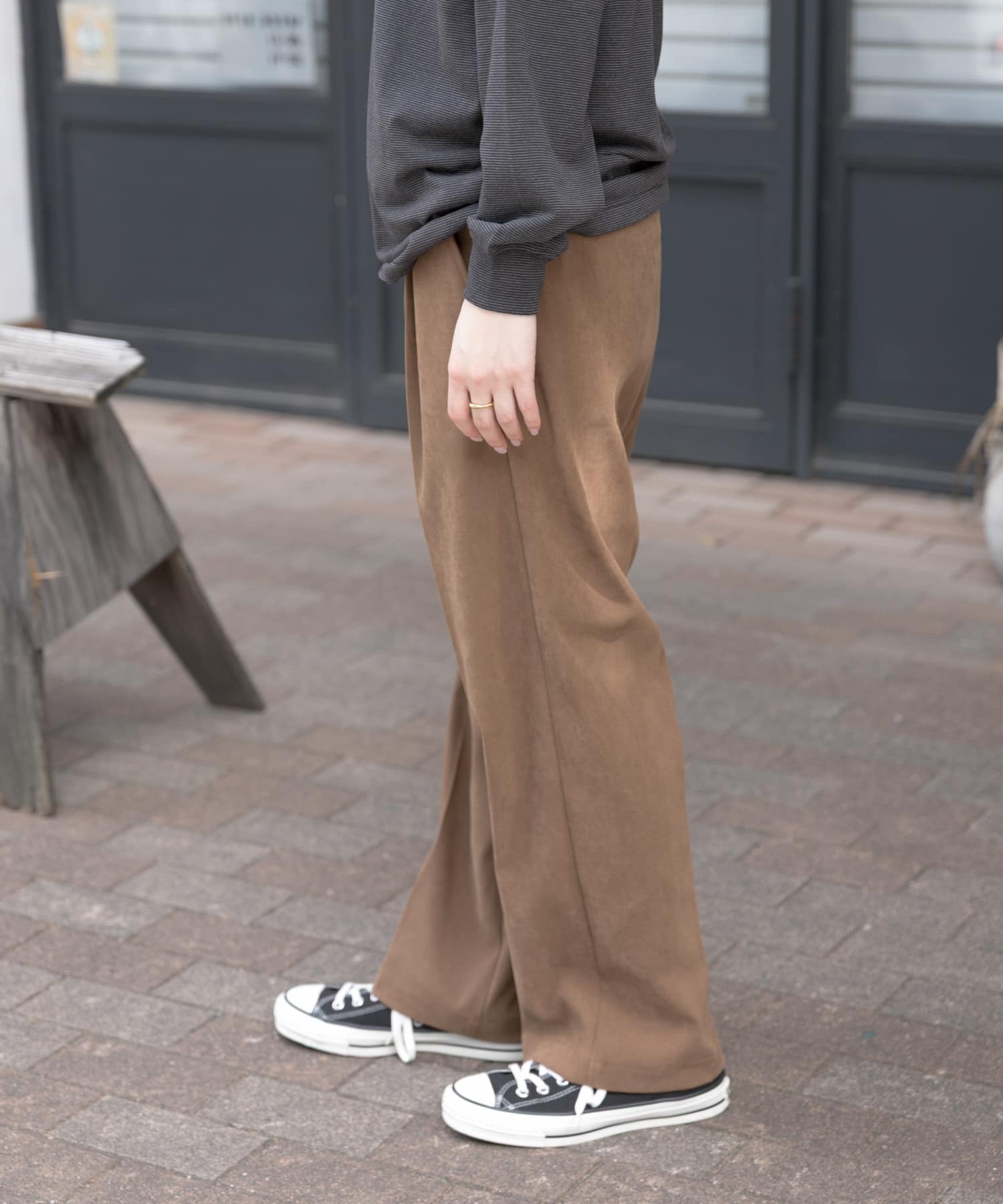 FORK&SPOON　スエードライクパンツ DARKBEIGE 1