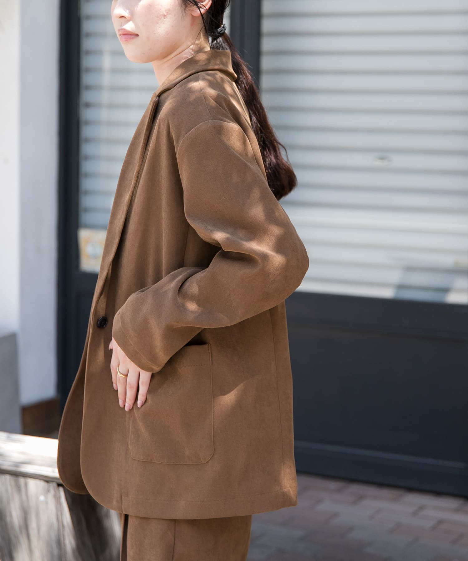 DARKBEIGE