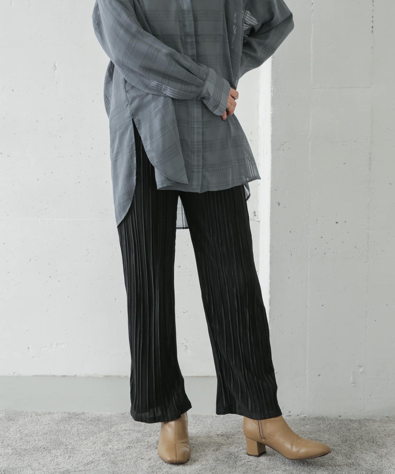 『WEB限定』thint　サテンプリーツパンツ BLK M