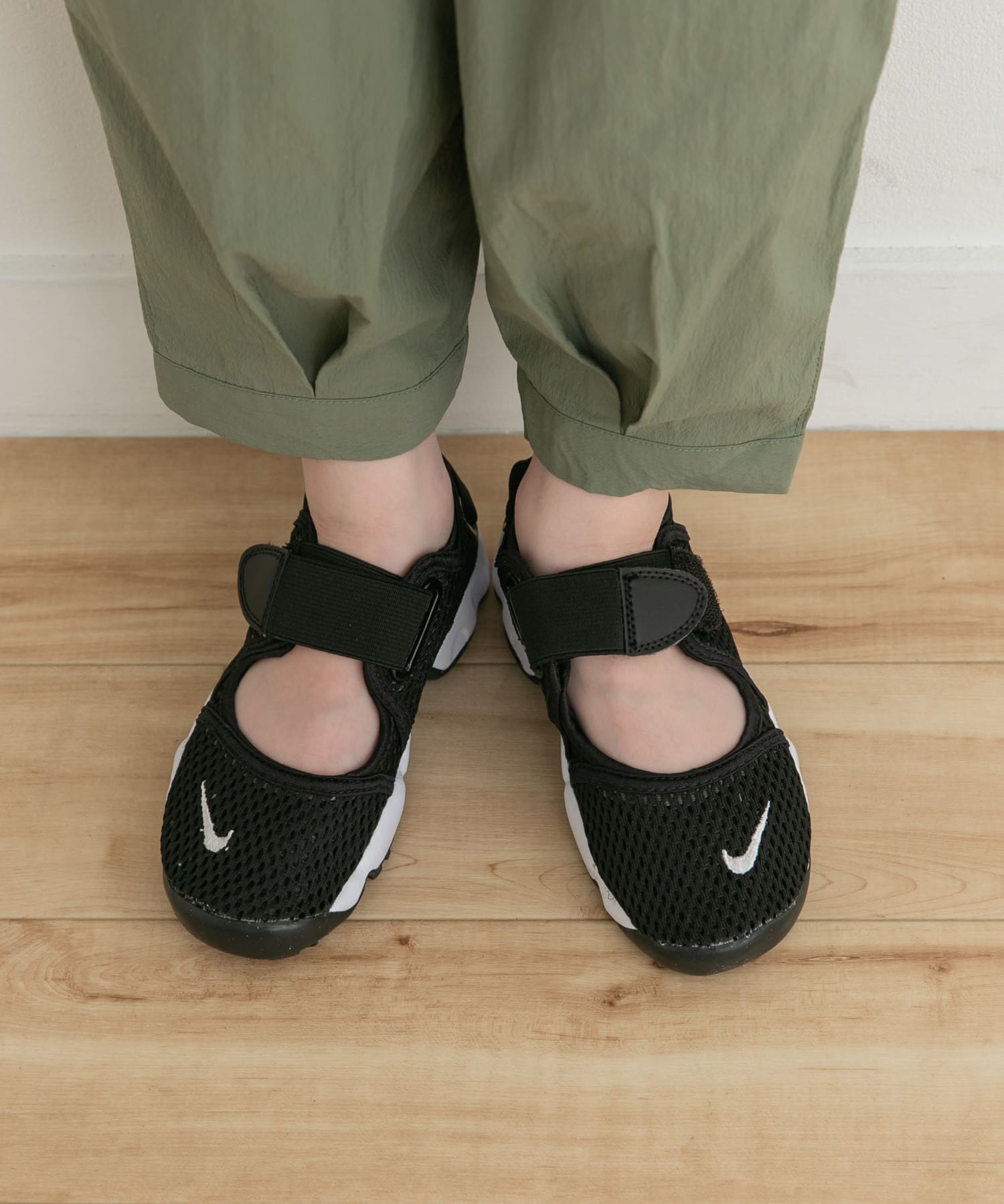 NIKE　ナイキ リフト GSPS(KIDS) ブラックホワイト 17