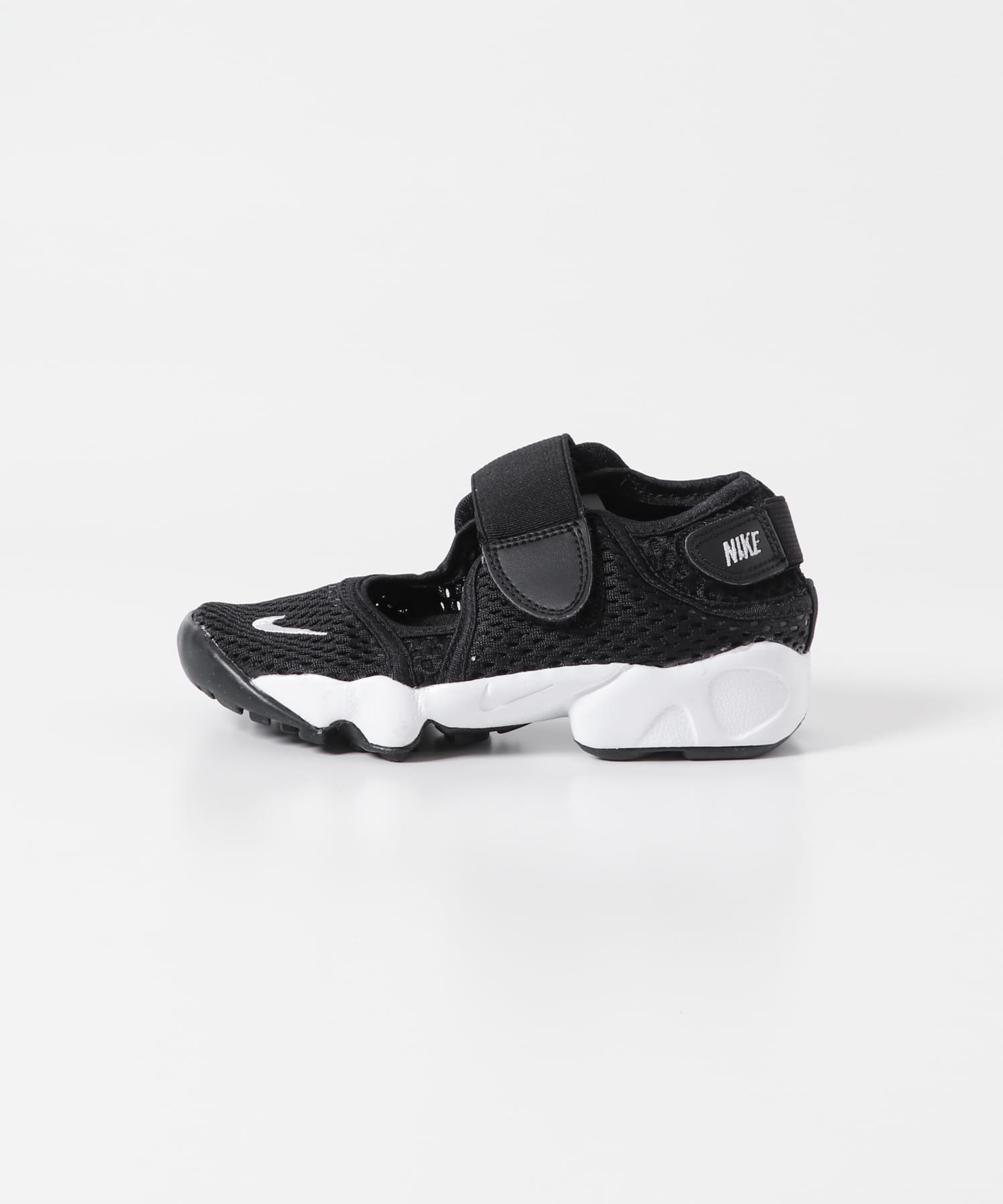 NIKE　ナイキリフトGSPS(KIDS) ブラックホワイト 17