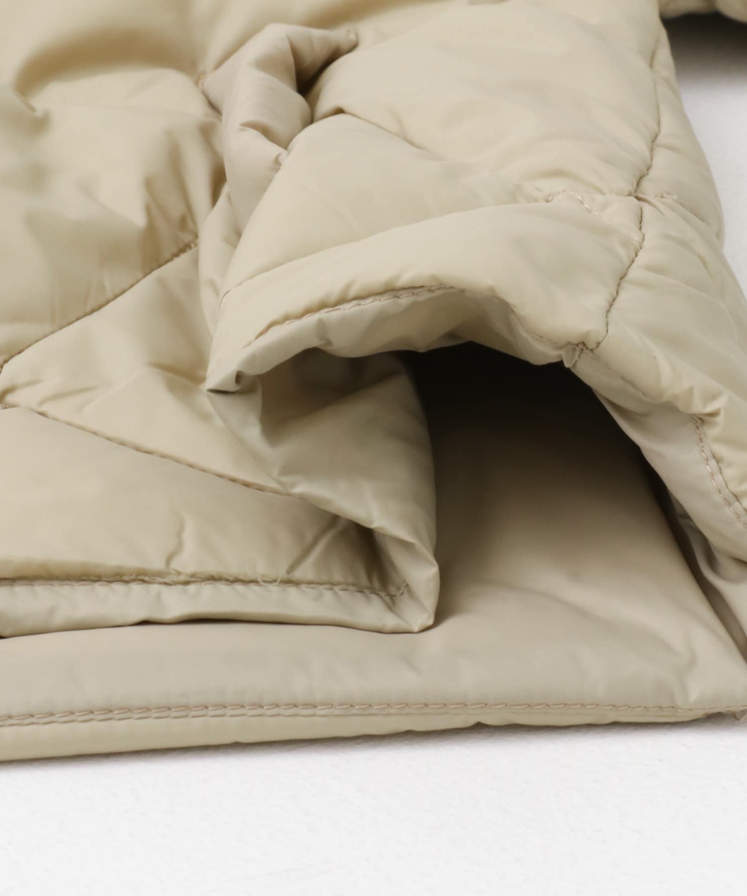 G.BEIGE