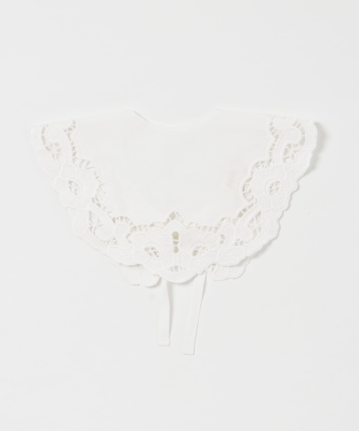 ジュース　Pure white lace collar crew white FREE