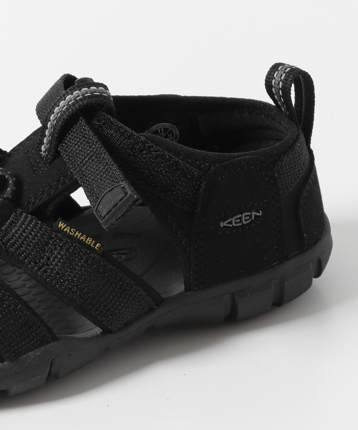 BLACK/GREY