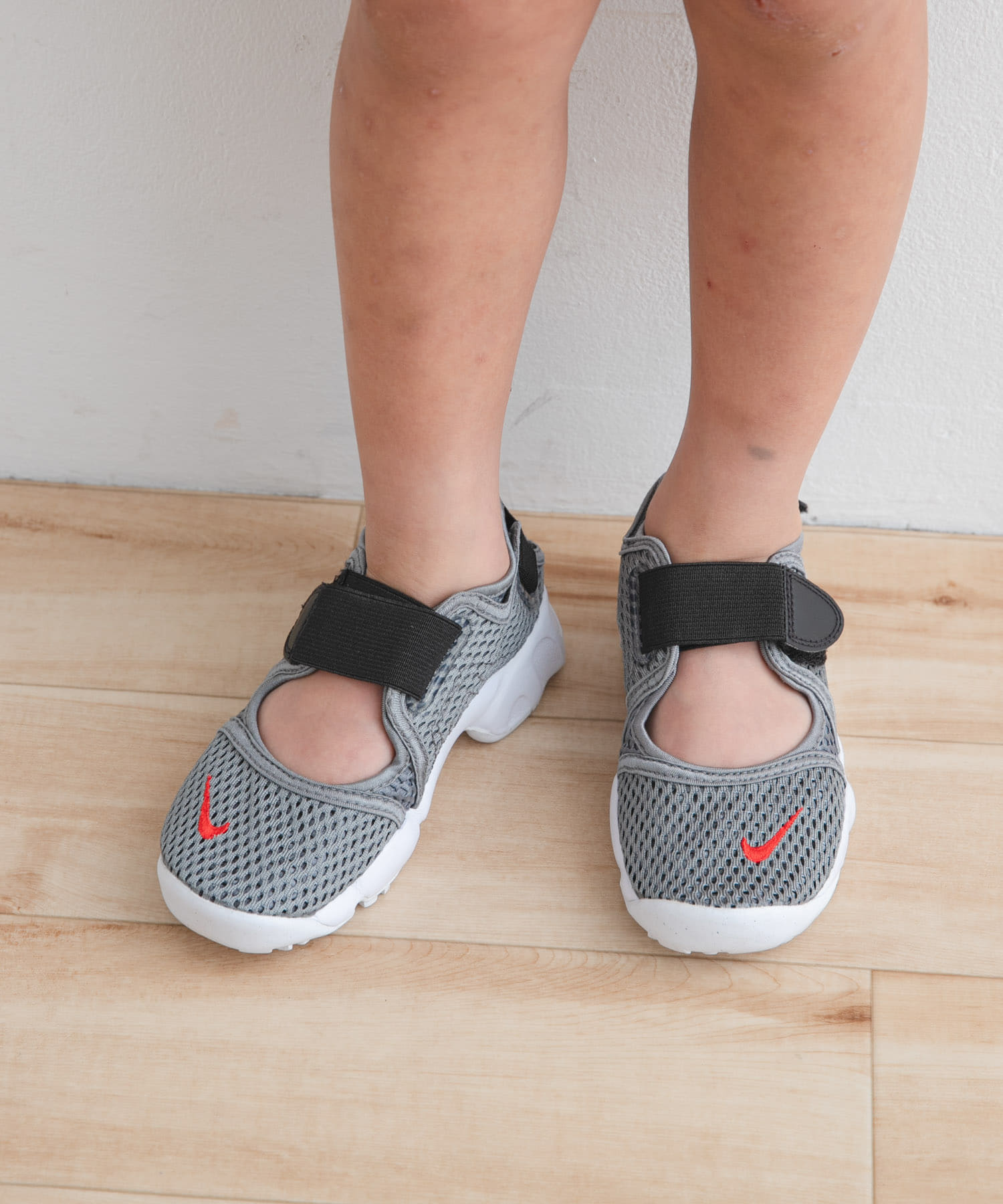 NIKE　ナイキリフト 2GSPS(KIDS) クールグレー 17